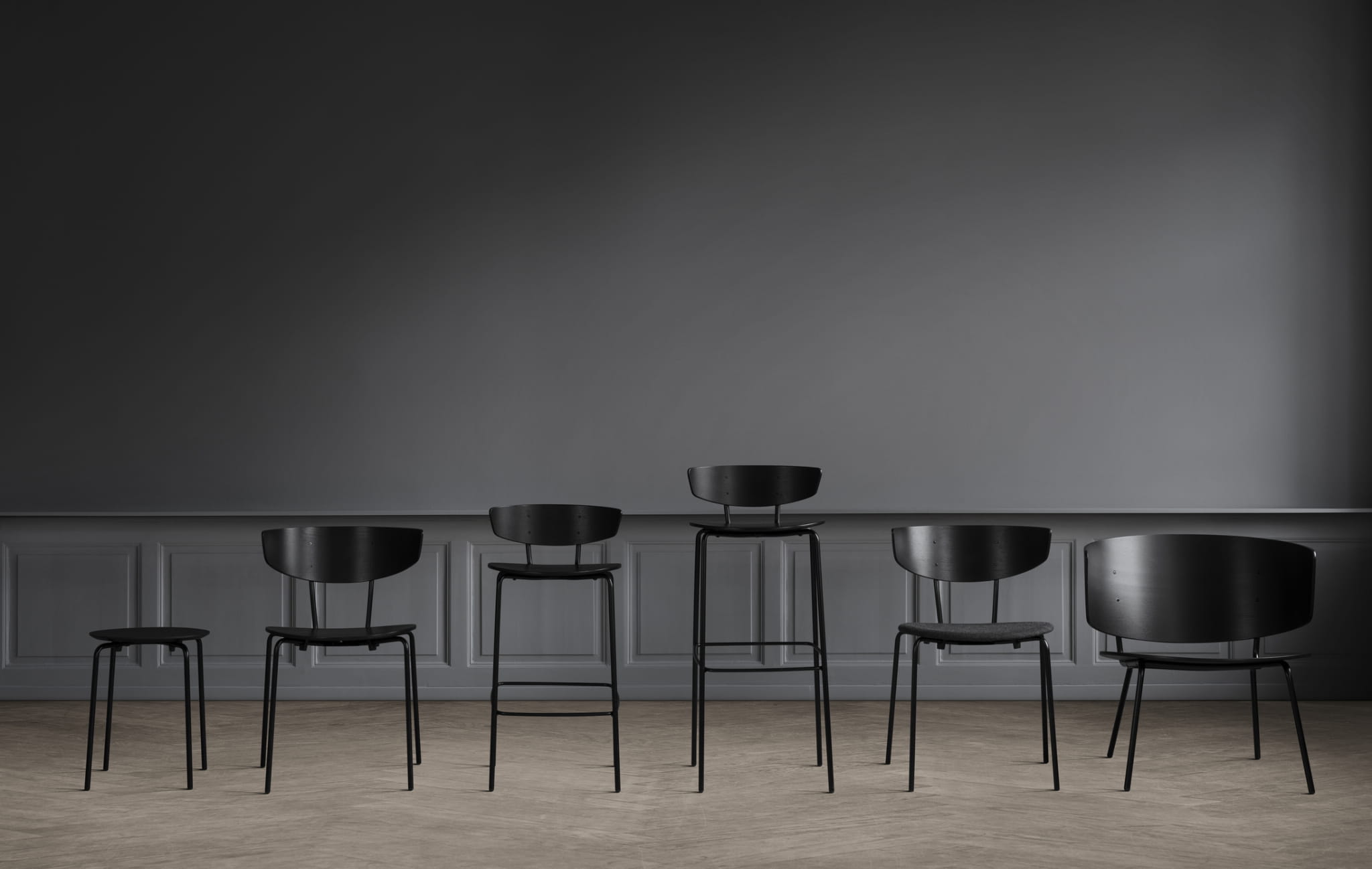 HERMAN LOUNGE Sessel schwarz