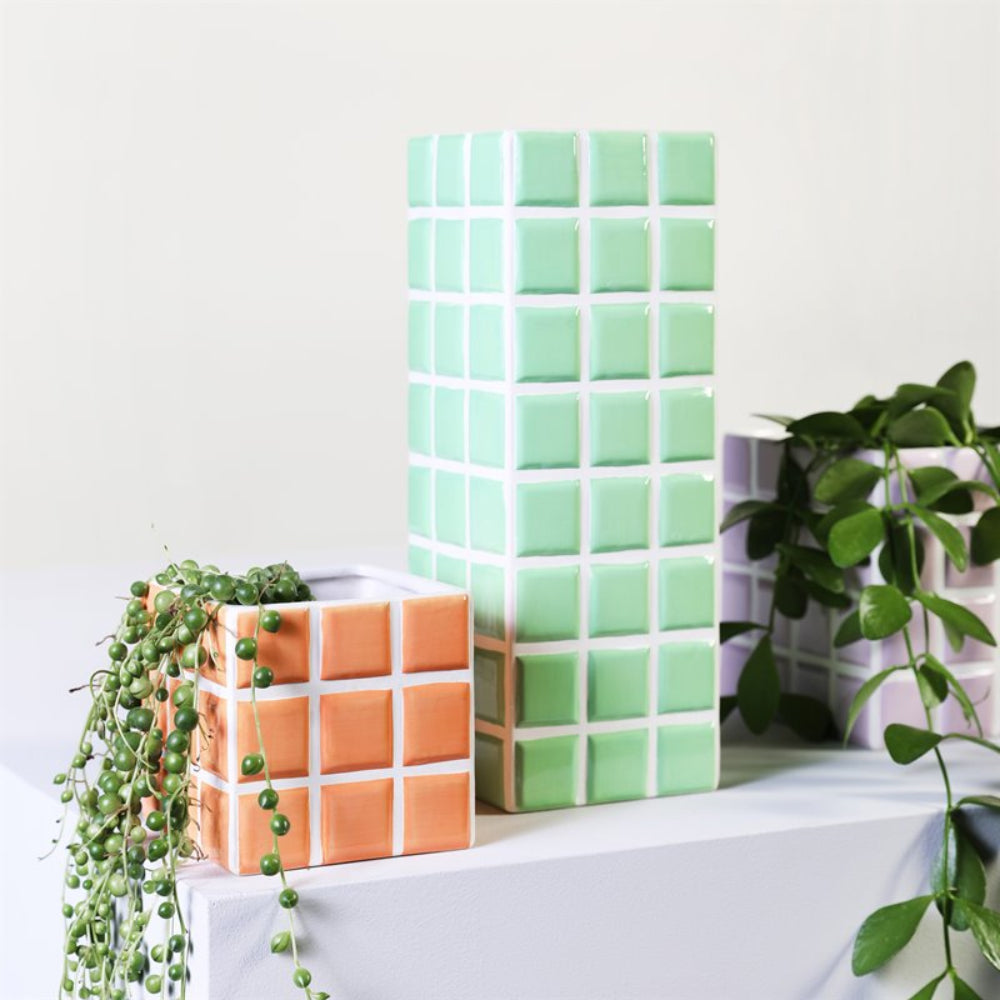 TILE pot in orange with white