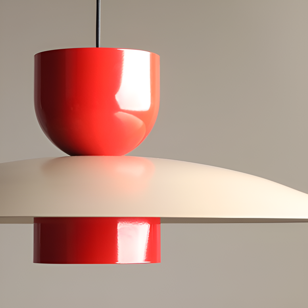 NUTTA Pendelleuchte beige mit rot