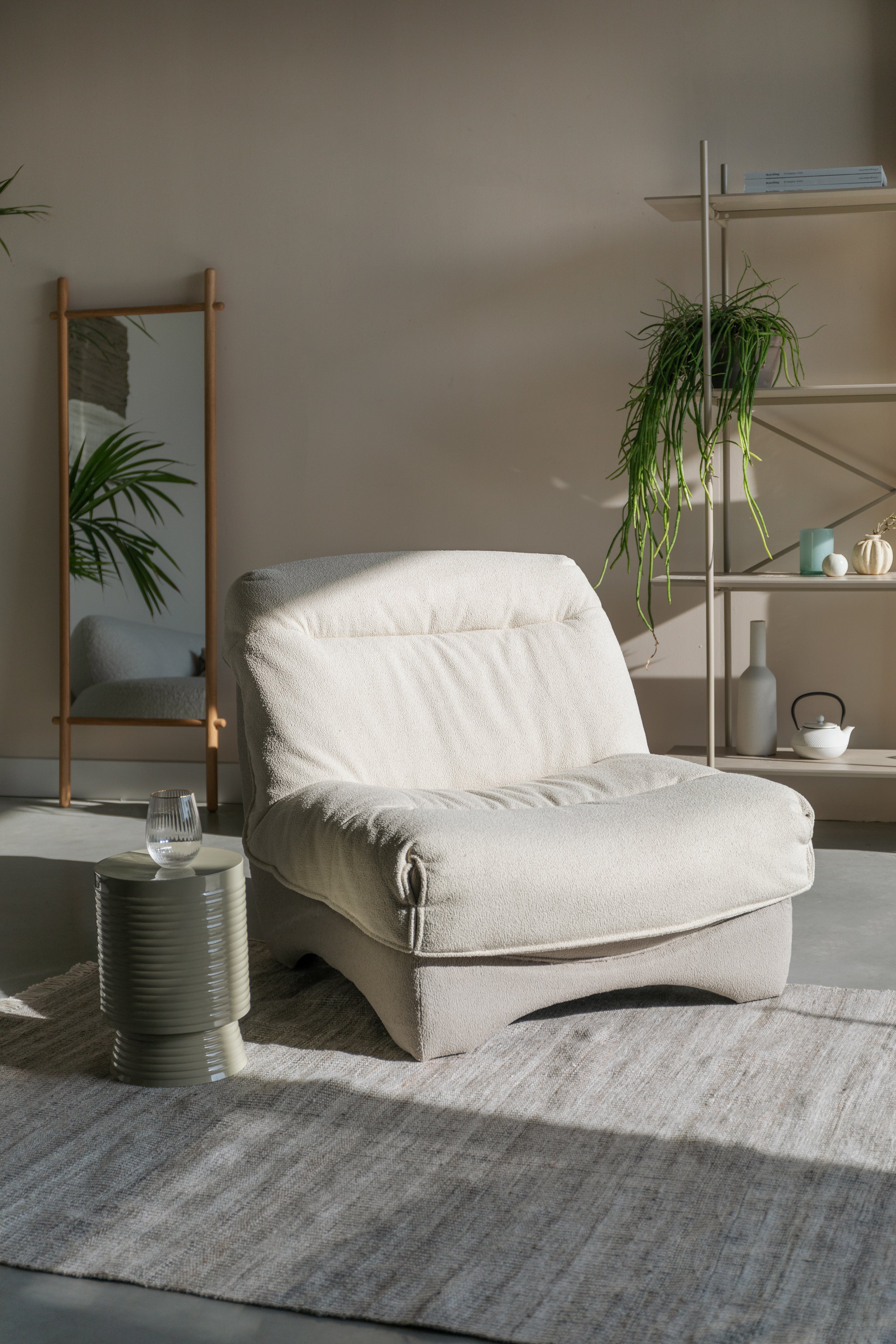 TWISTER beige armchair