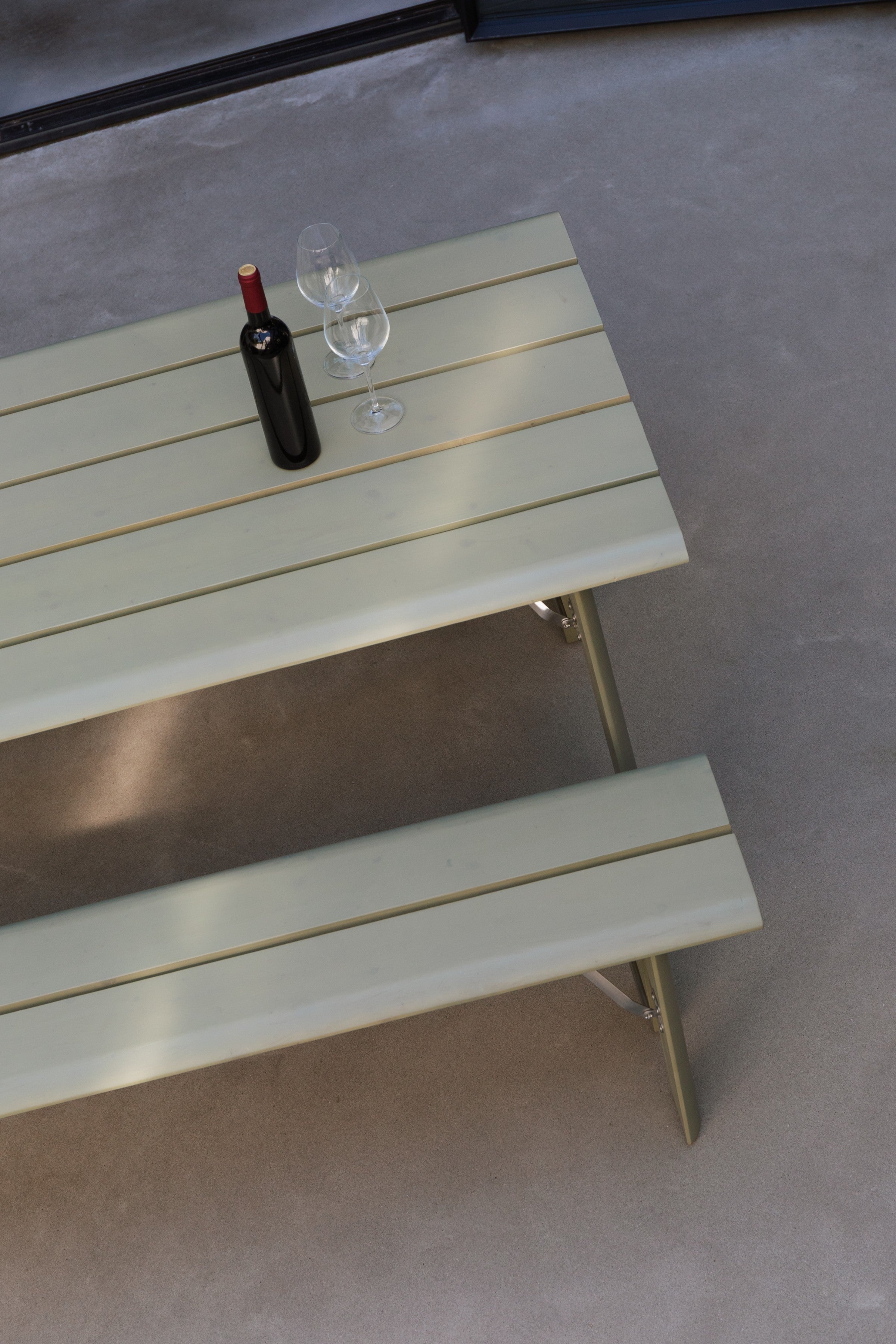 AVENUE green garden table