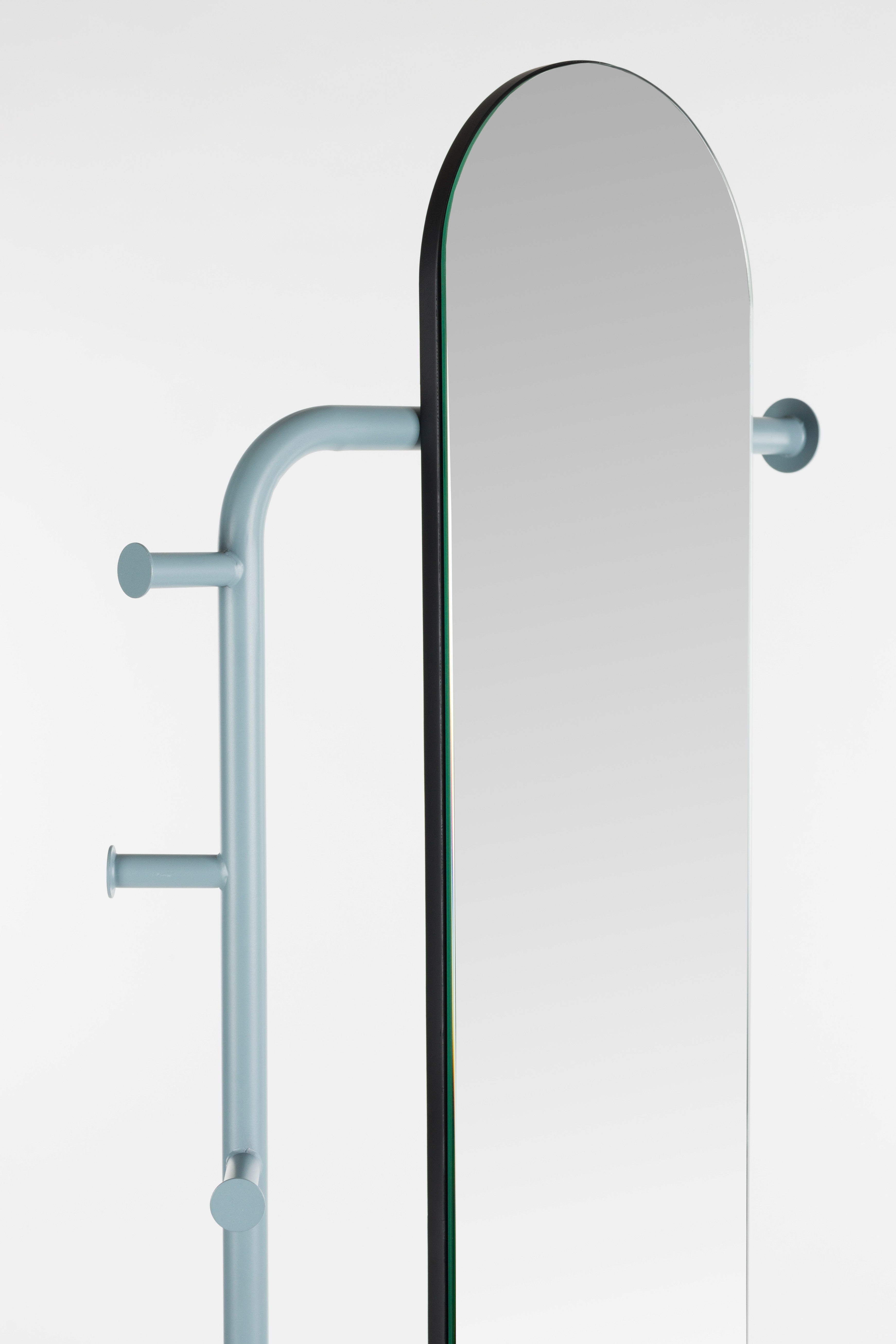 VERO blue mirror