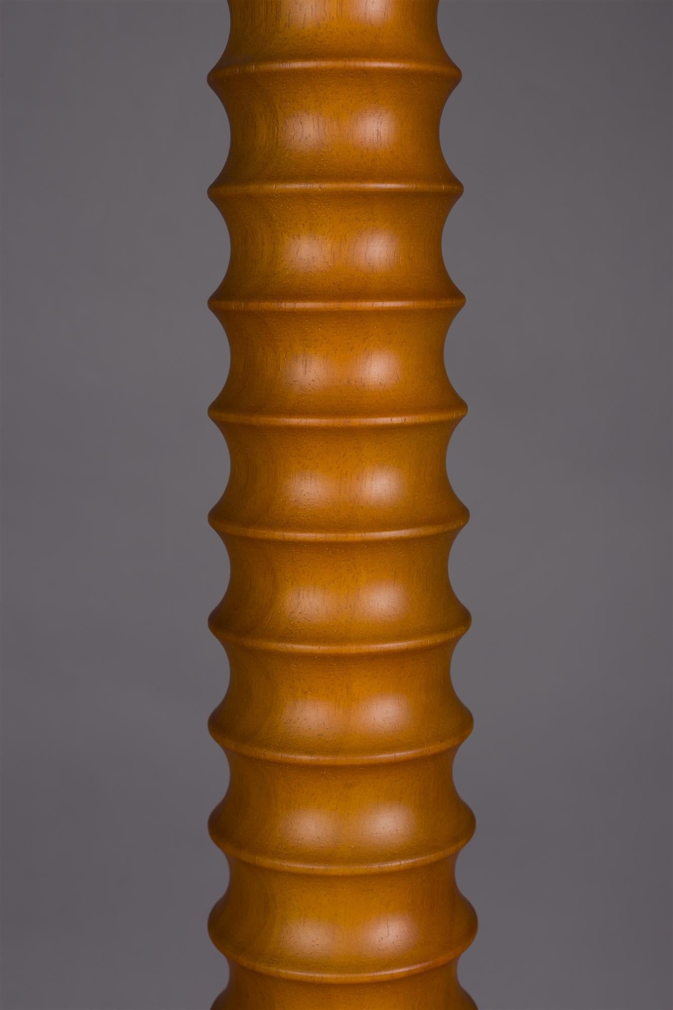 HORACE floor lamp in oak wood with a cotton shade