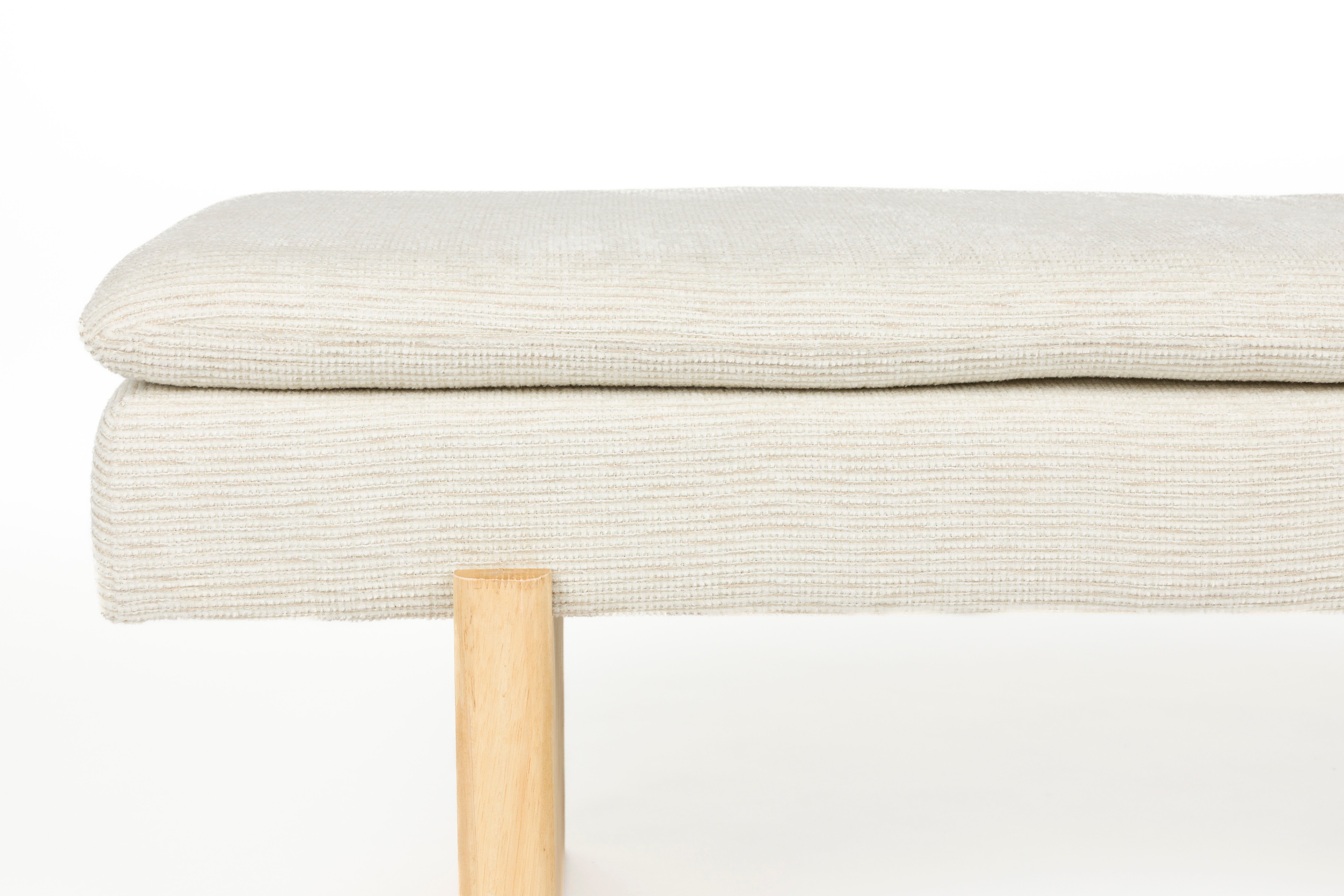 JAPPO Light Gray Bench with Wooden Base