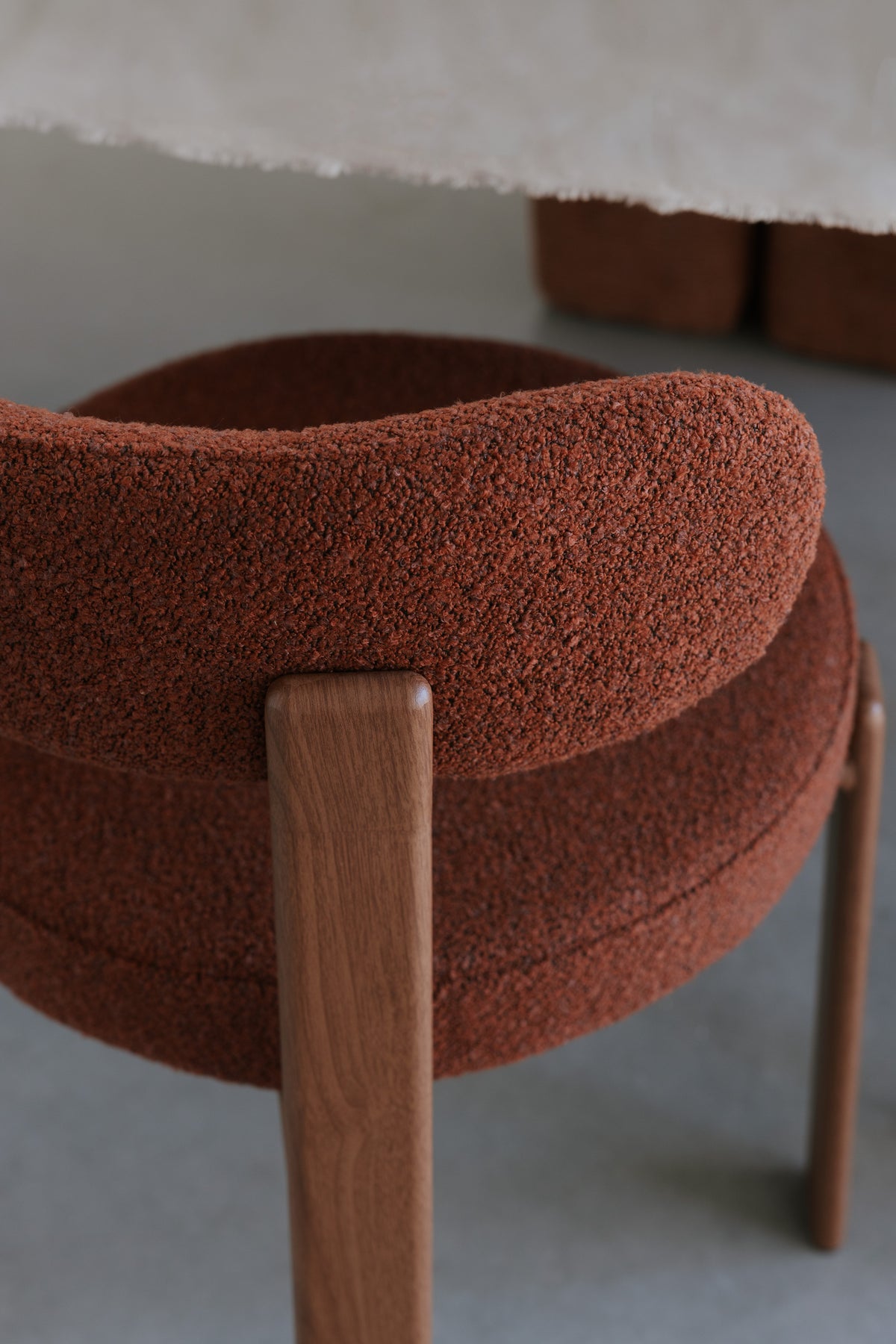 ROBYN Chair Brown