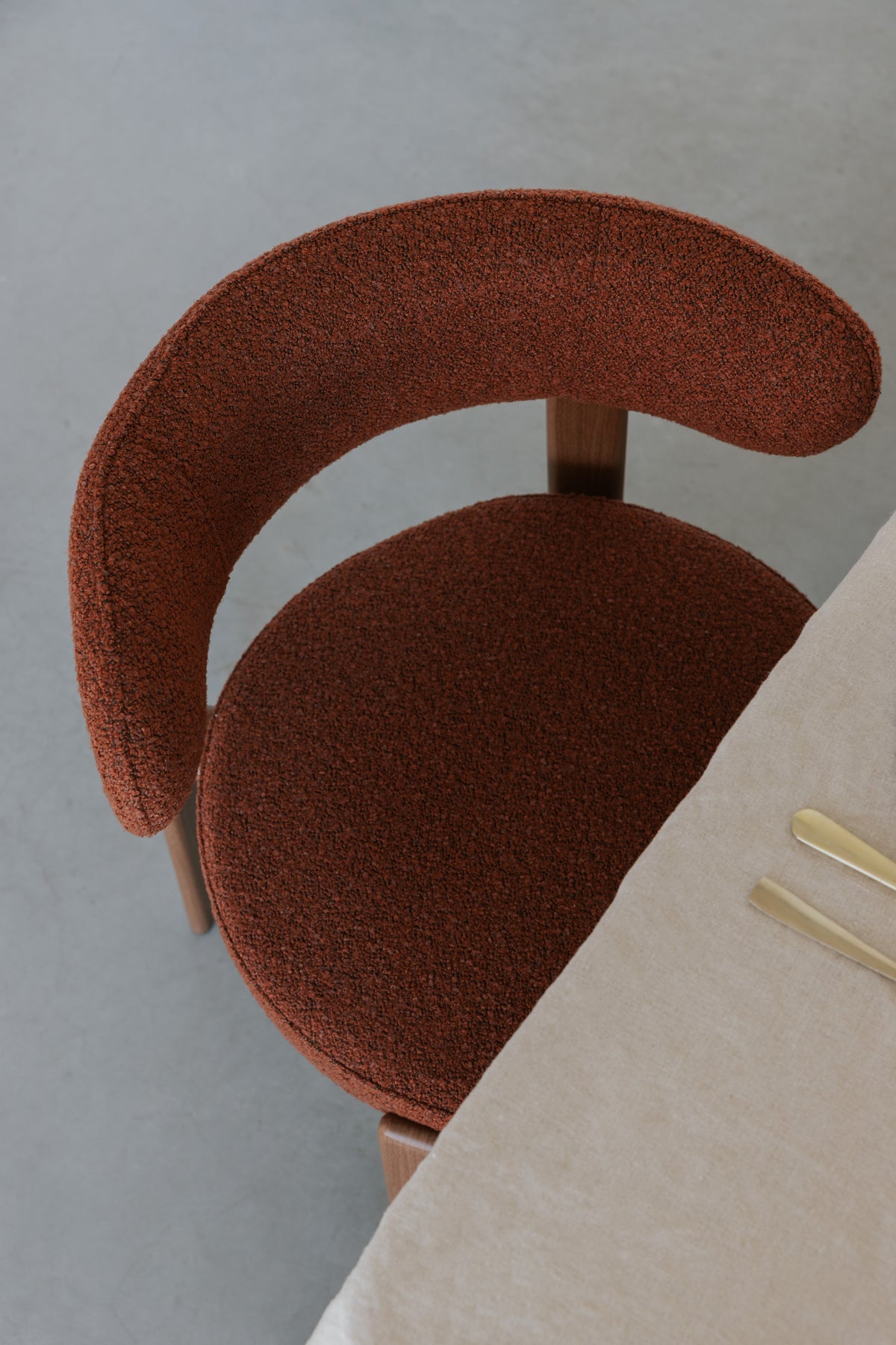 ROBYN Chair Brown