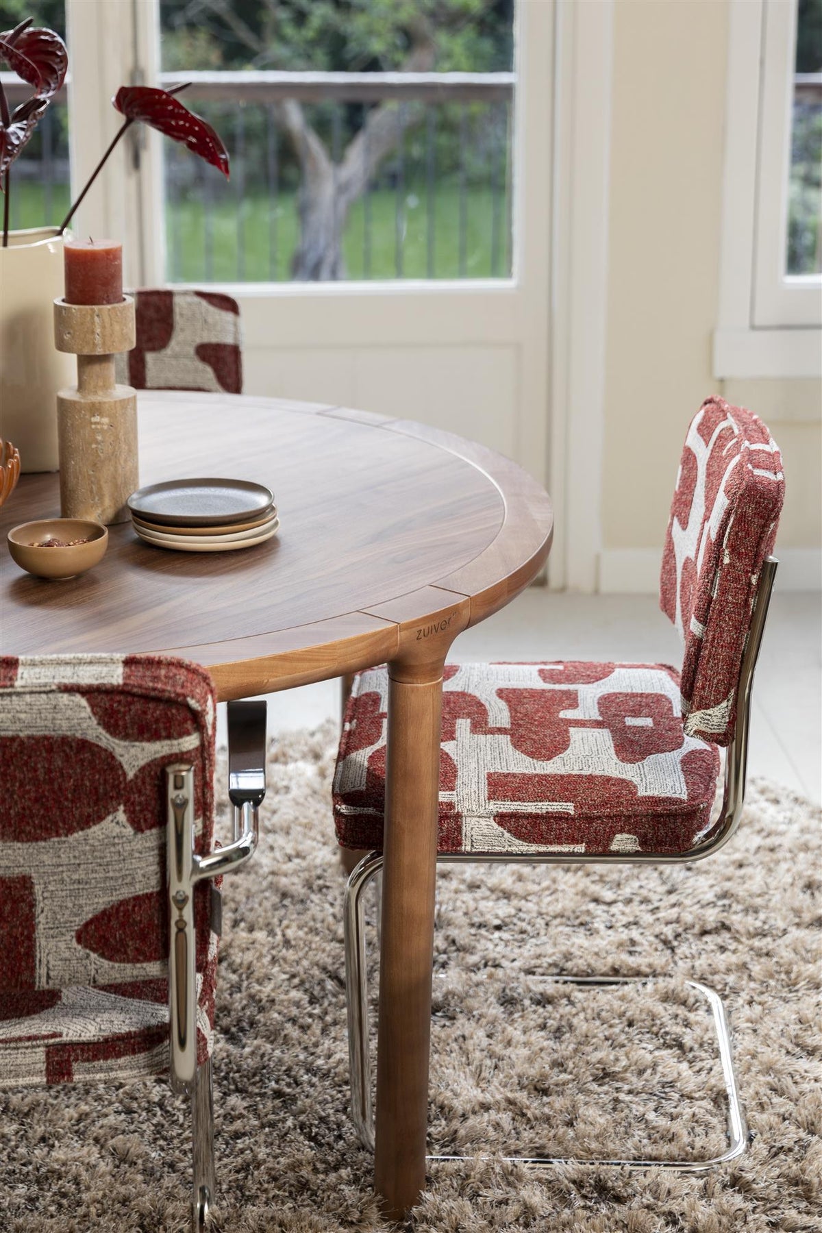 RIDGE DECO SYMBOLS Chair in Burgundy with White