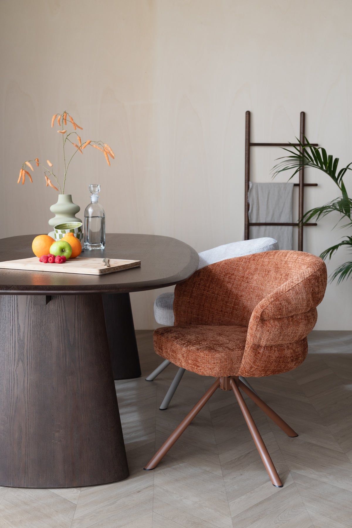 Oval table MANDY dark brown ash veneer