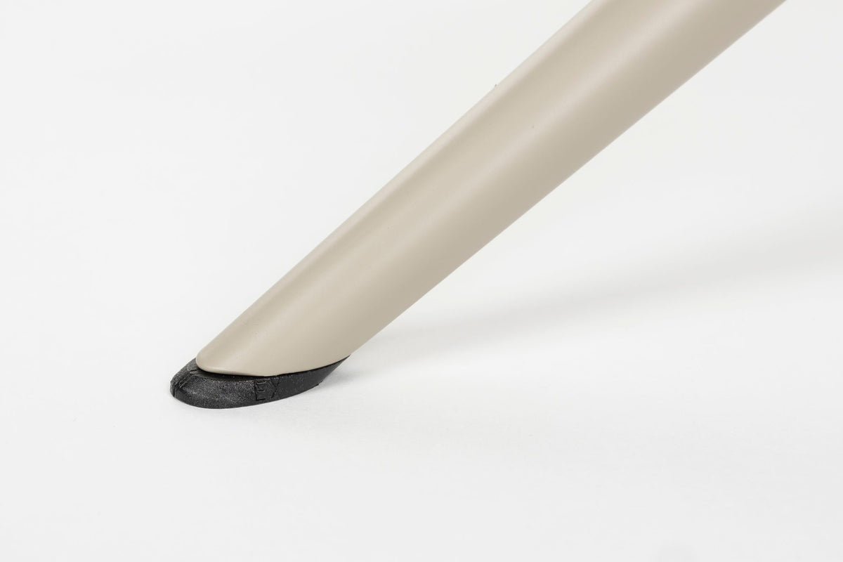 Fotel DOULTON beżowy – ujęcie 5