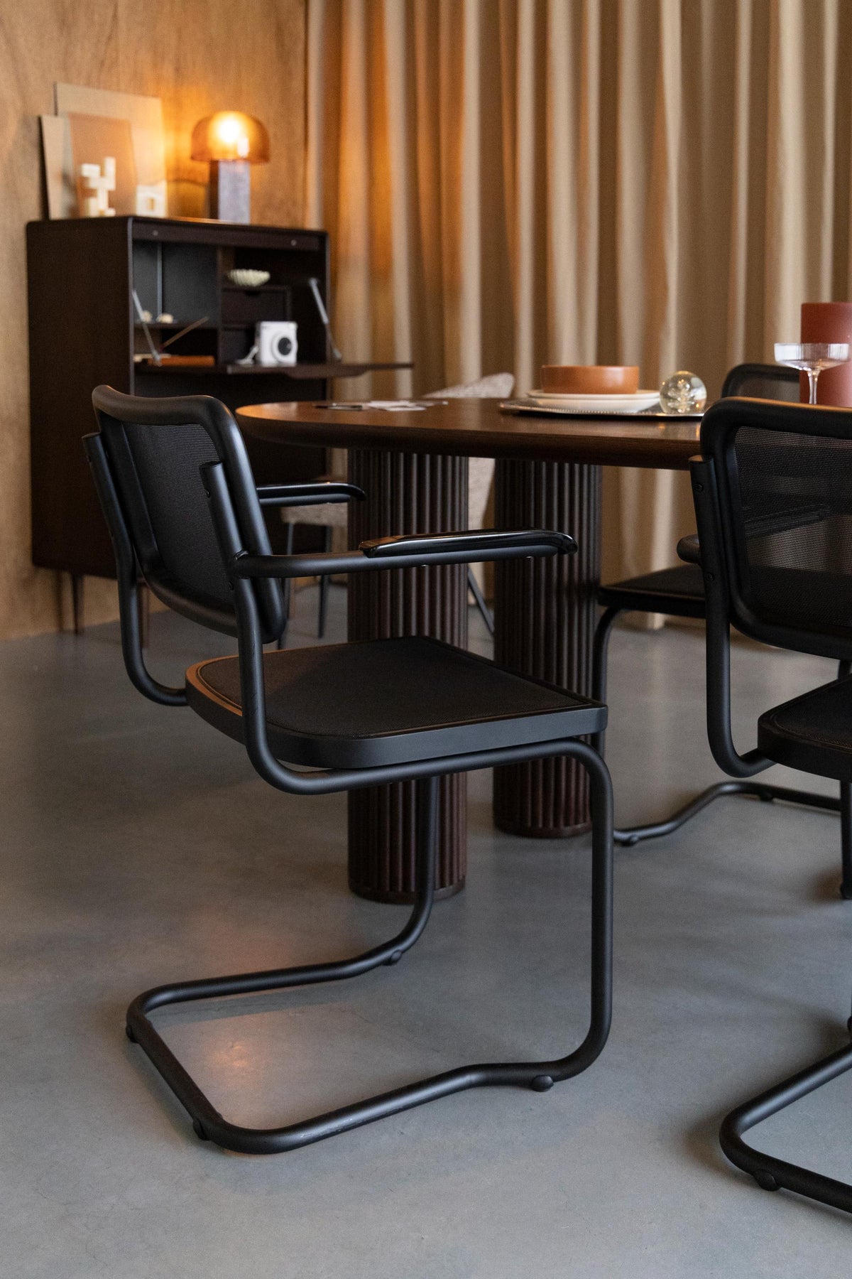 CARREE Armchair with Armrests Black