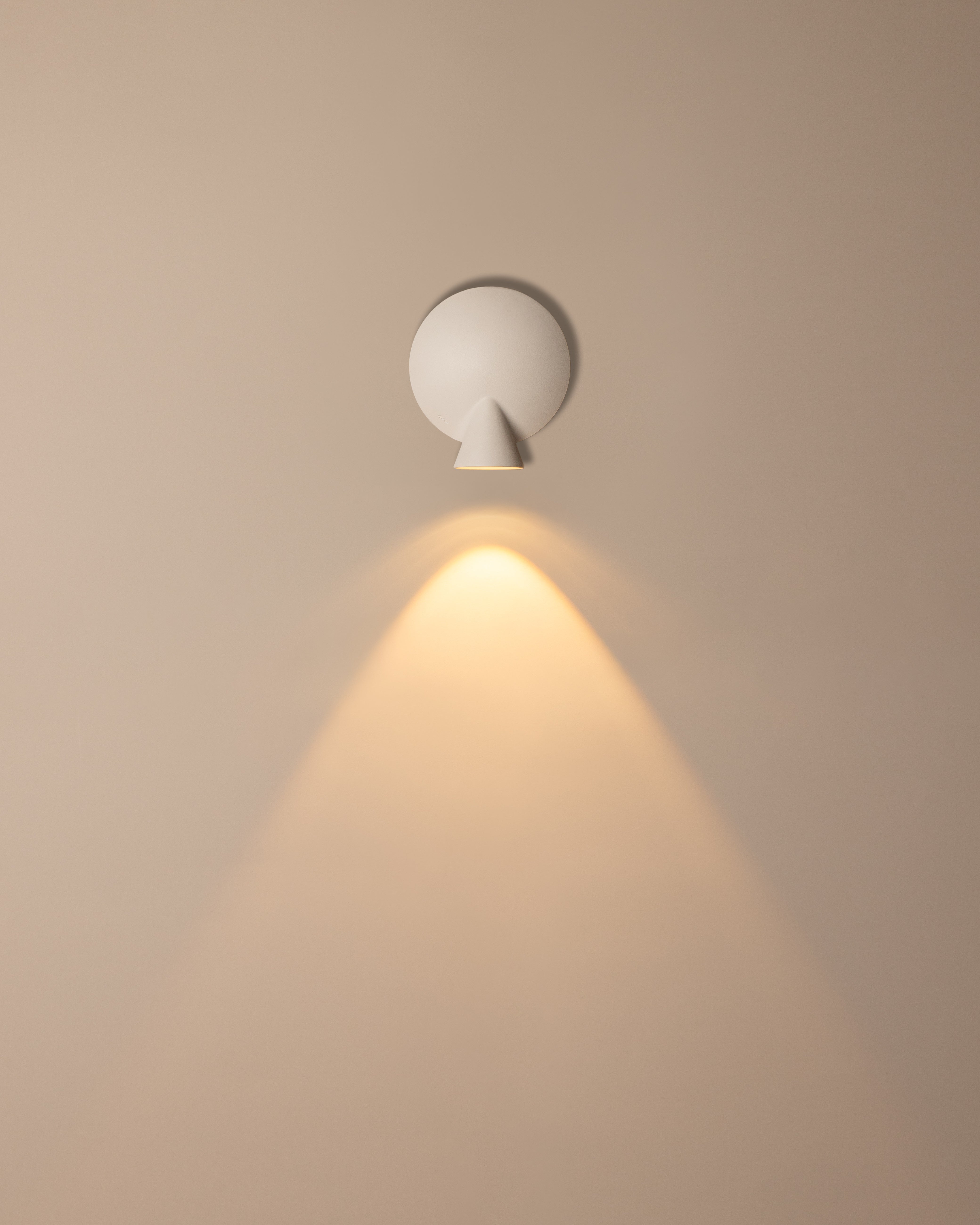 TORTUGA White Wall Lamp
