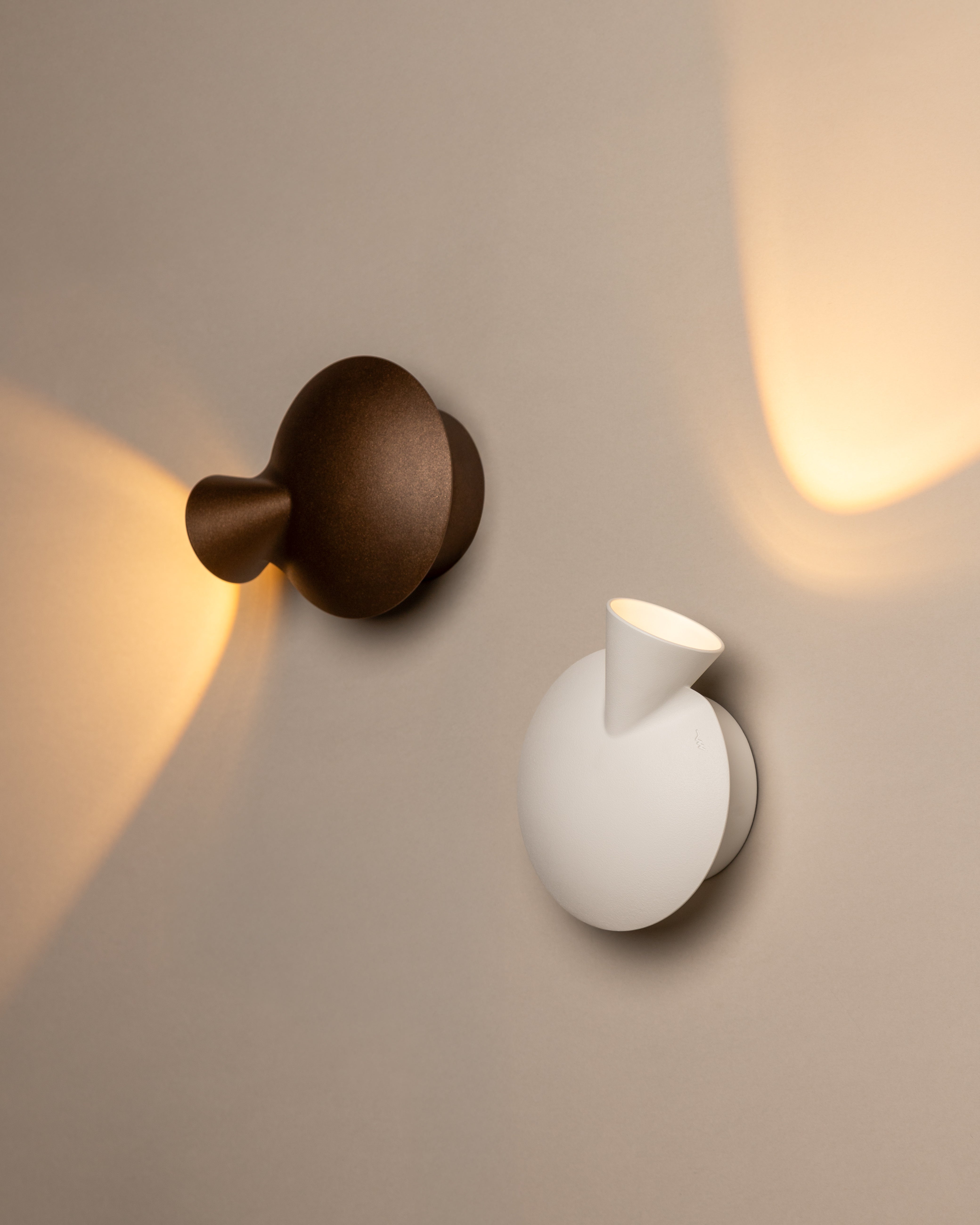 TORTUGA White Wall Lamp