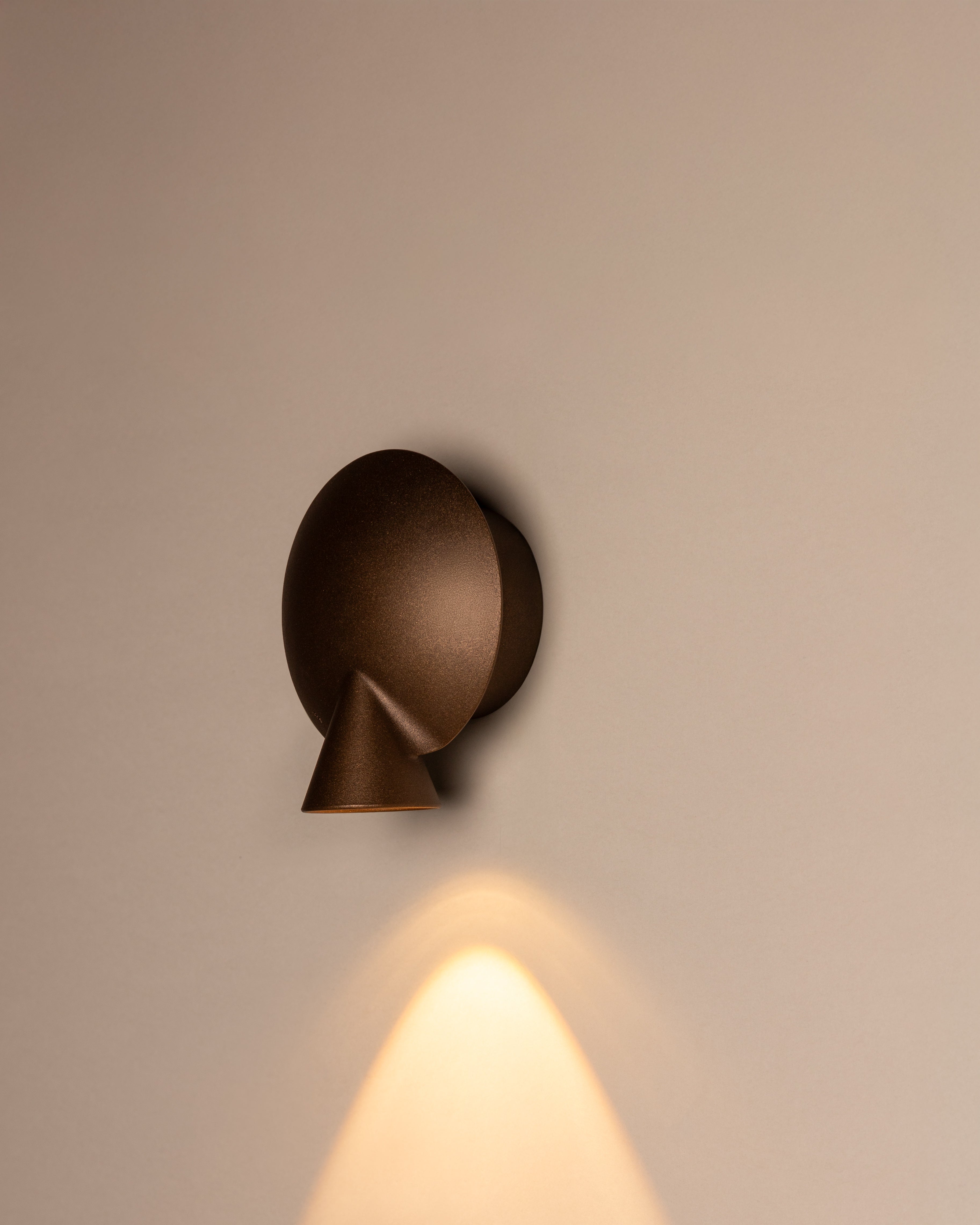 TORTUGA Wall Lamp in Brown