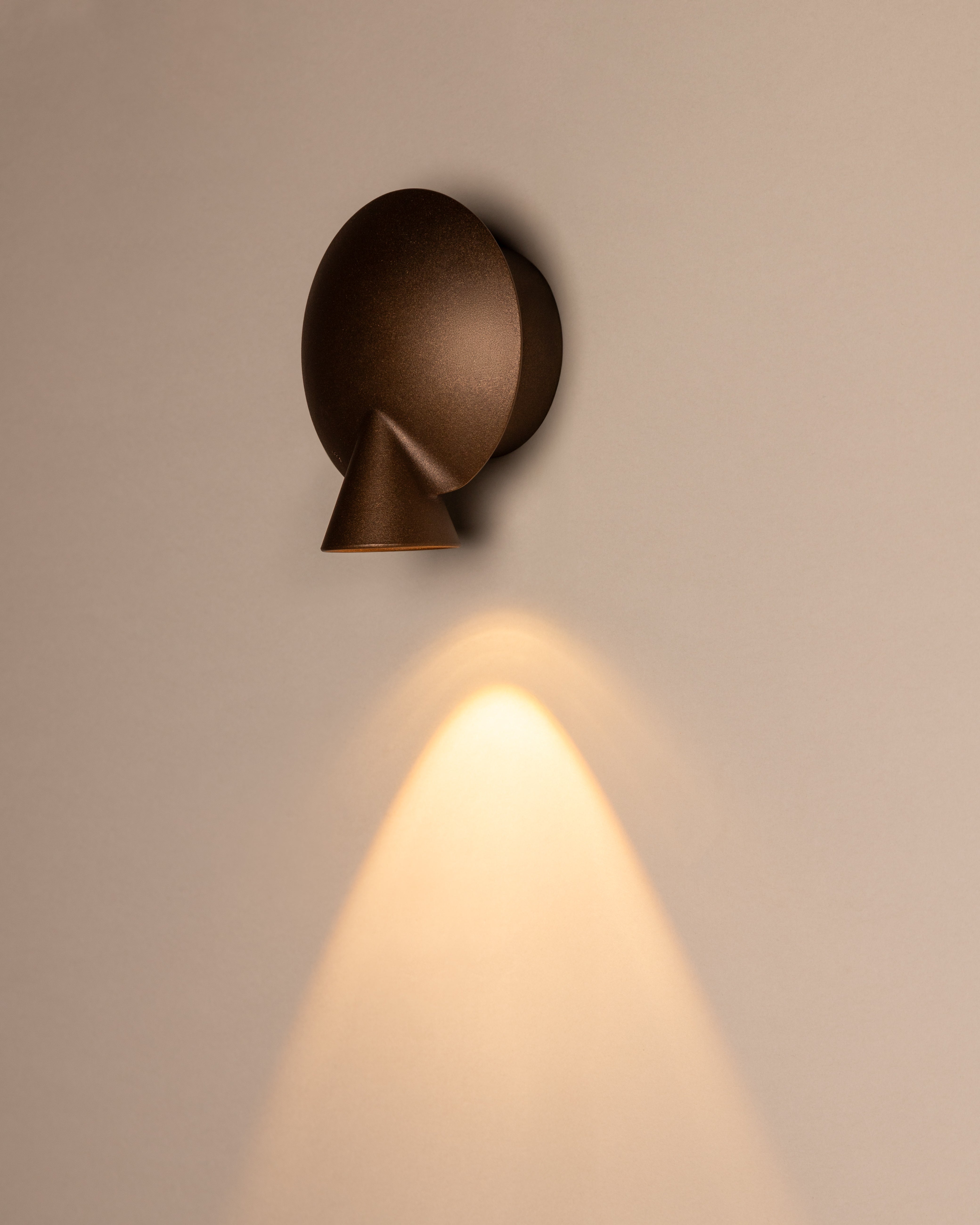 TORTUGA Wall Lamp in Brown