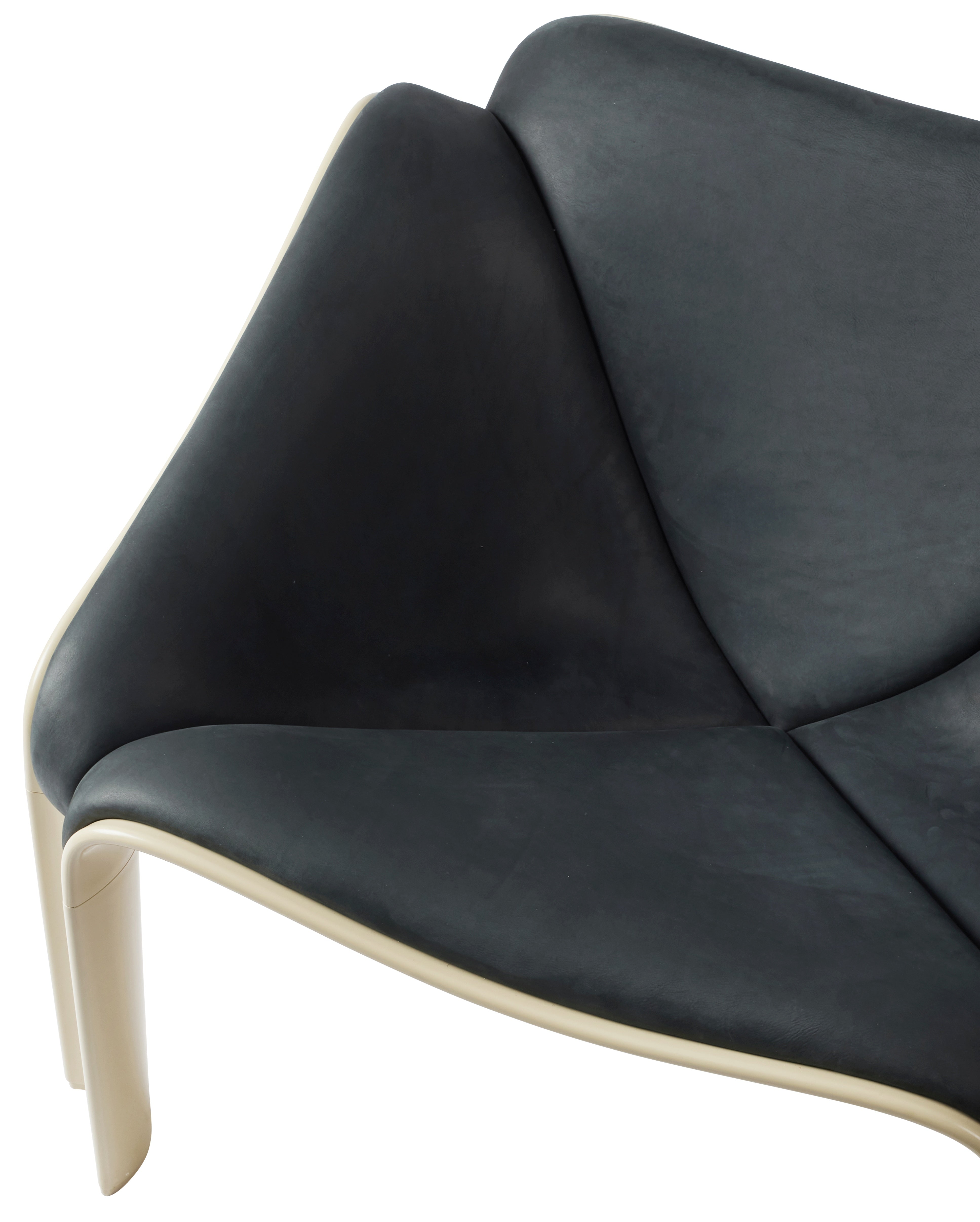 Fotel F300 in marineblauem Leder mit cremefarbener Basis