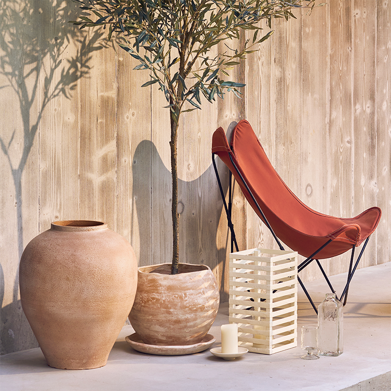 AVA terracotta pot