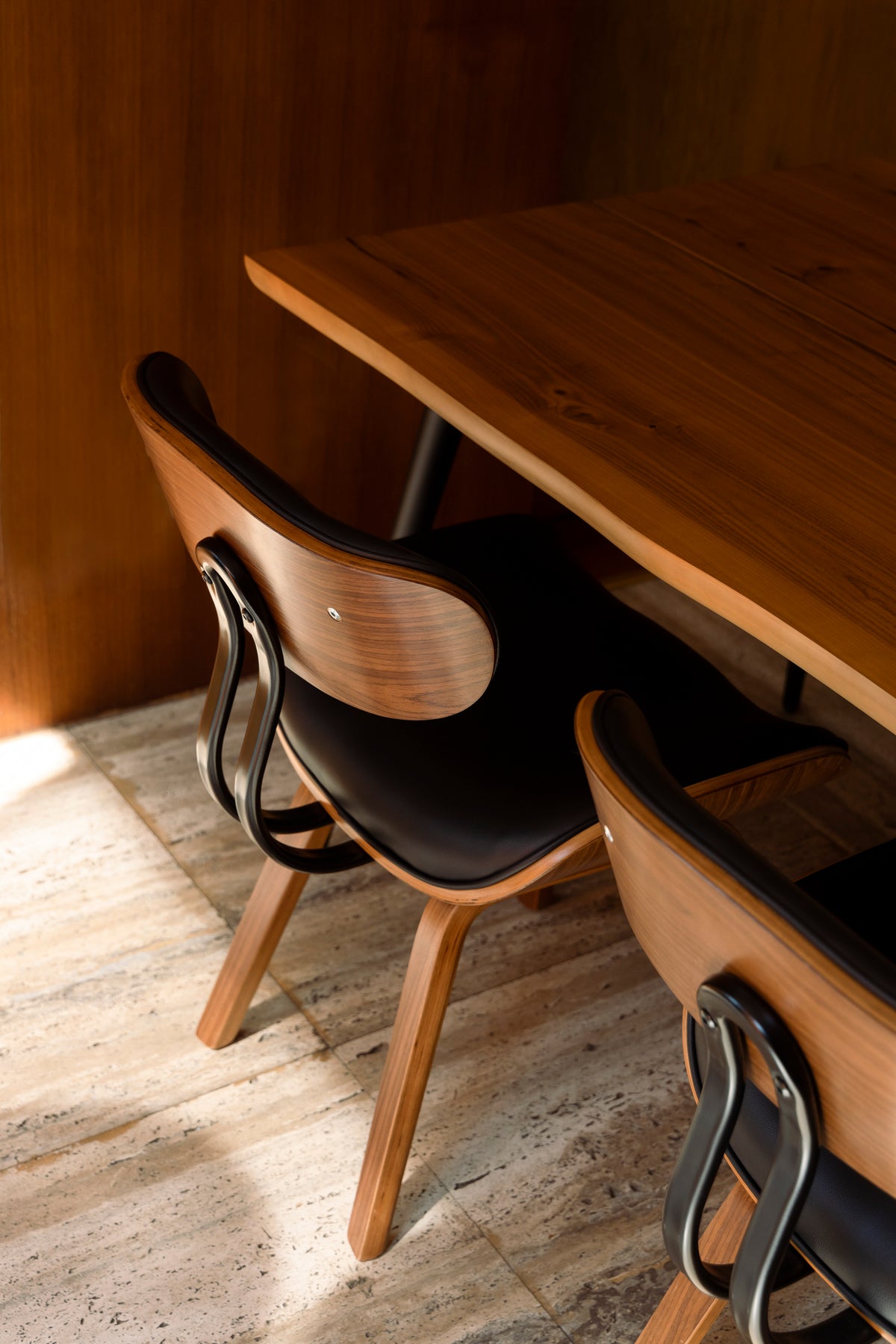 Blackwood brown chair