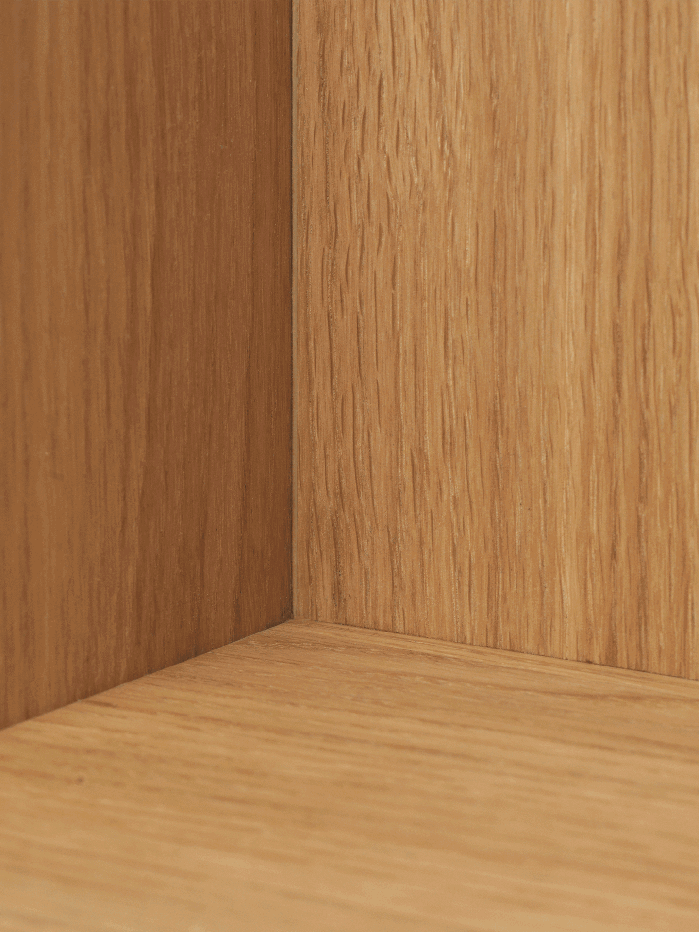 STAGGER TALL hanging shelf, oiled oak plywood