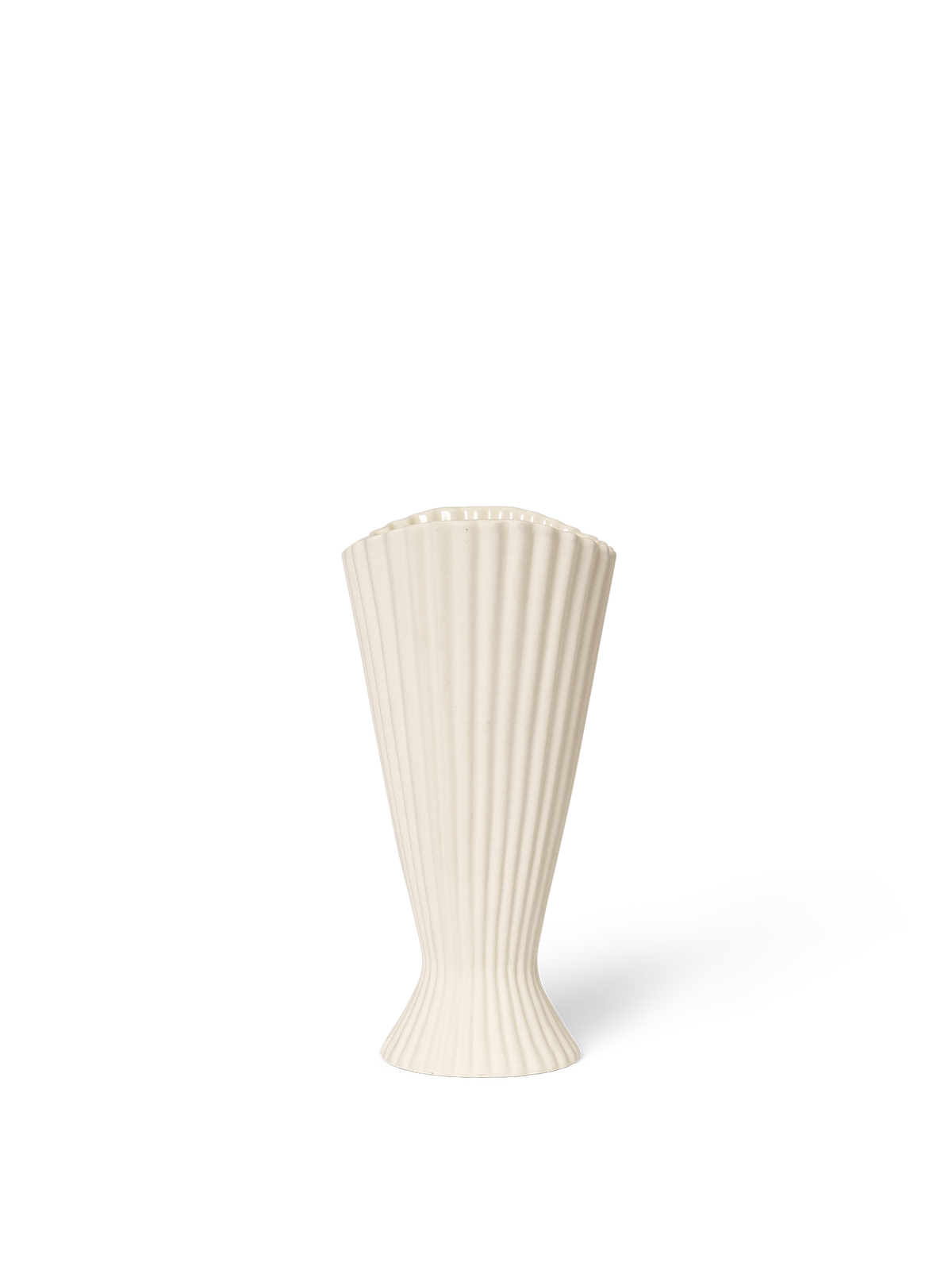 Fountain vase broken white