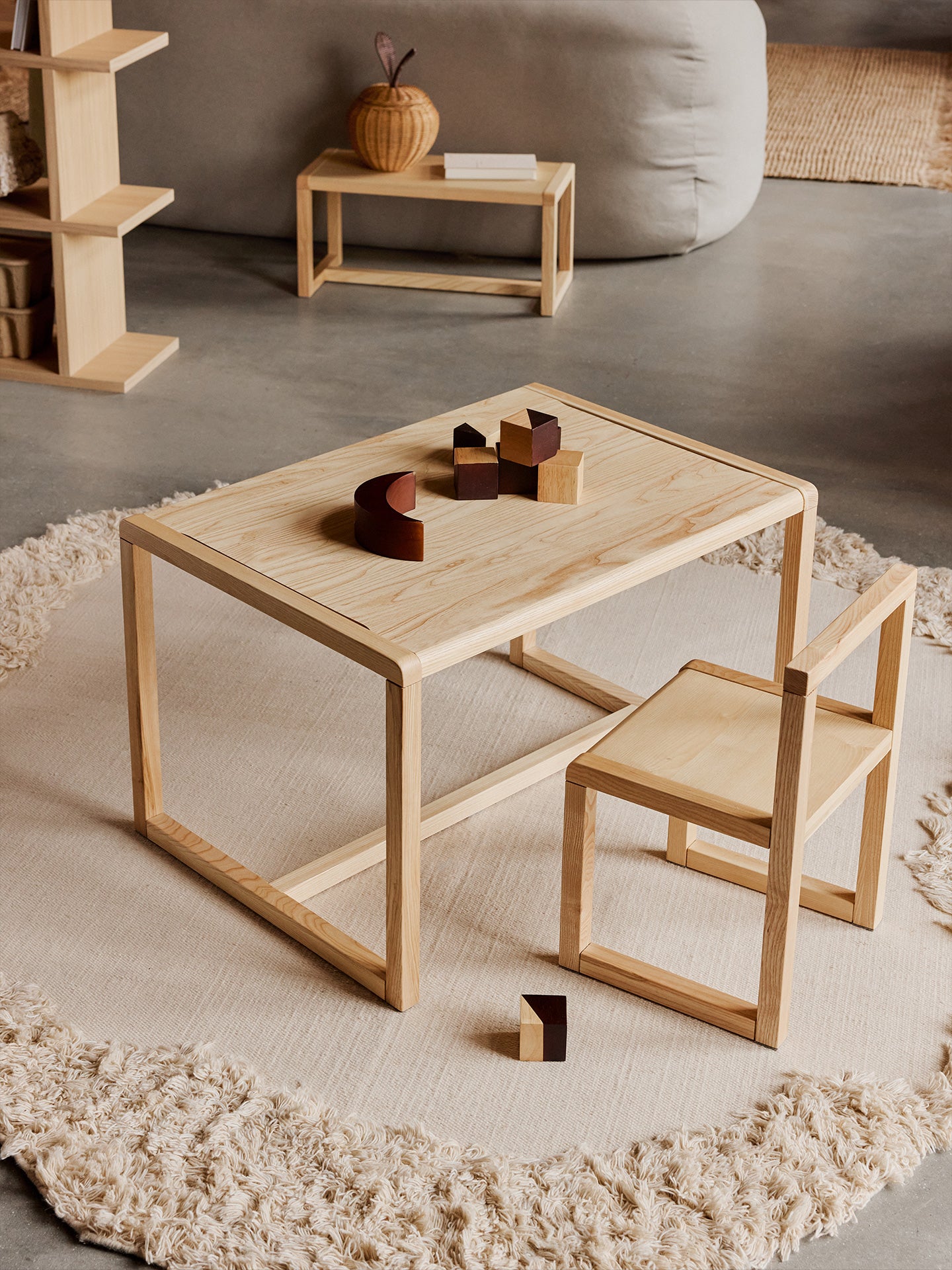 Kindertisch LITTLE ARCHITECT Eschenfurnier