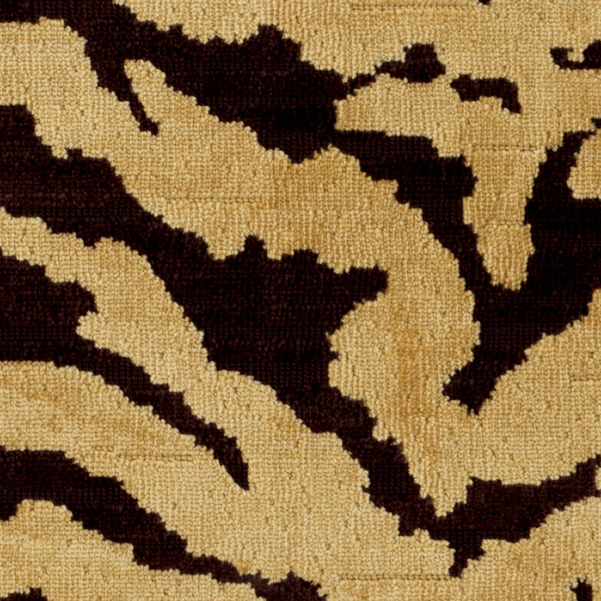 Flux Goldbrauner Drucksofa