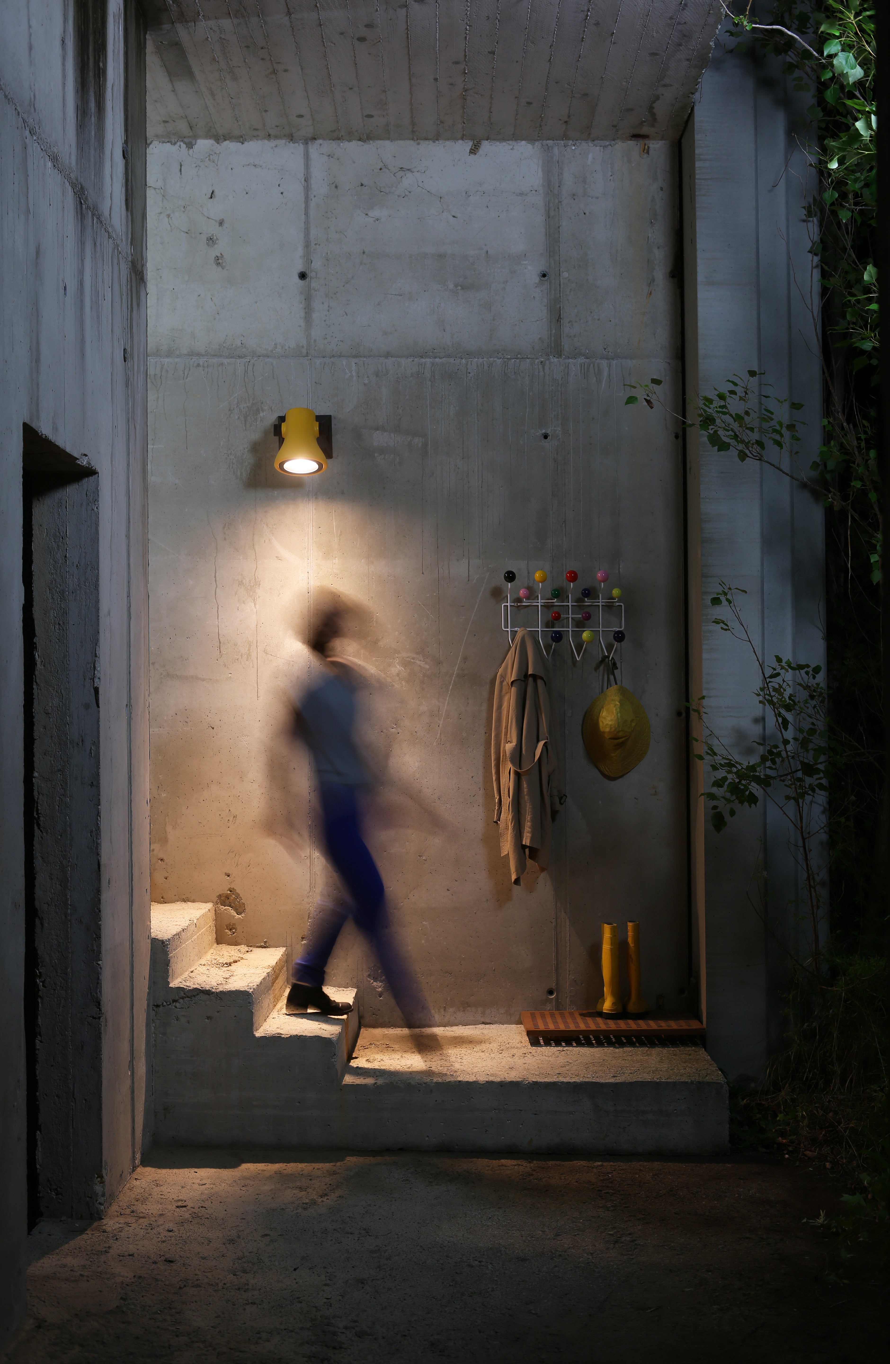 FROG Blue Outdoor Wall Lamp
