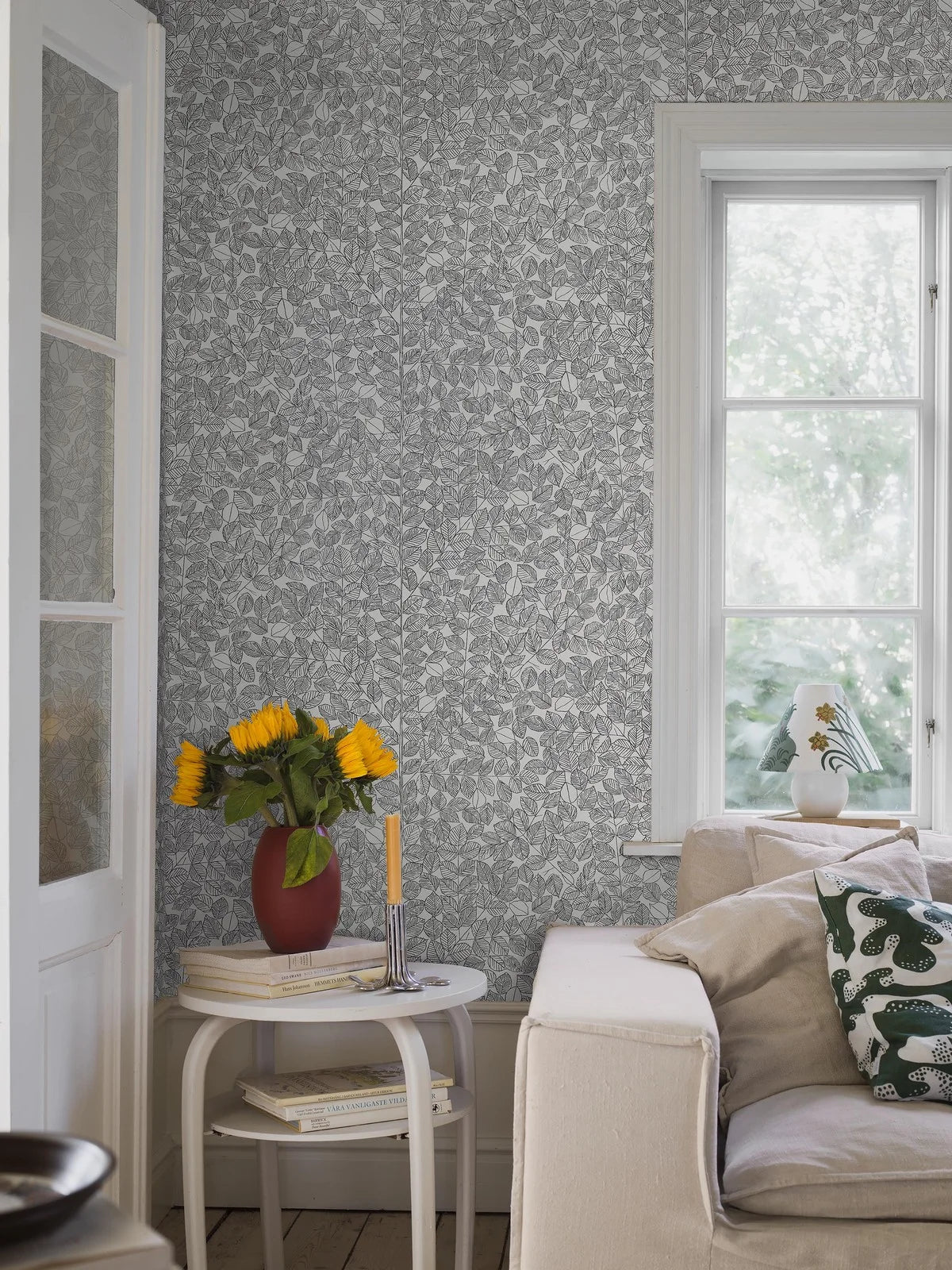 ROMANS Gray Leaf Pattern Wallpaper