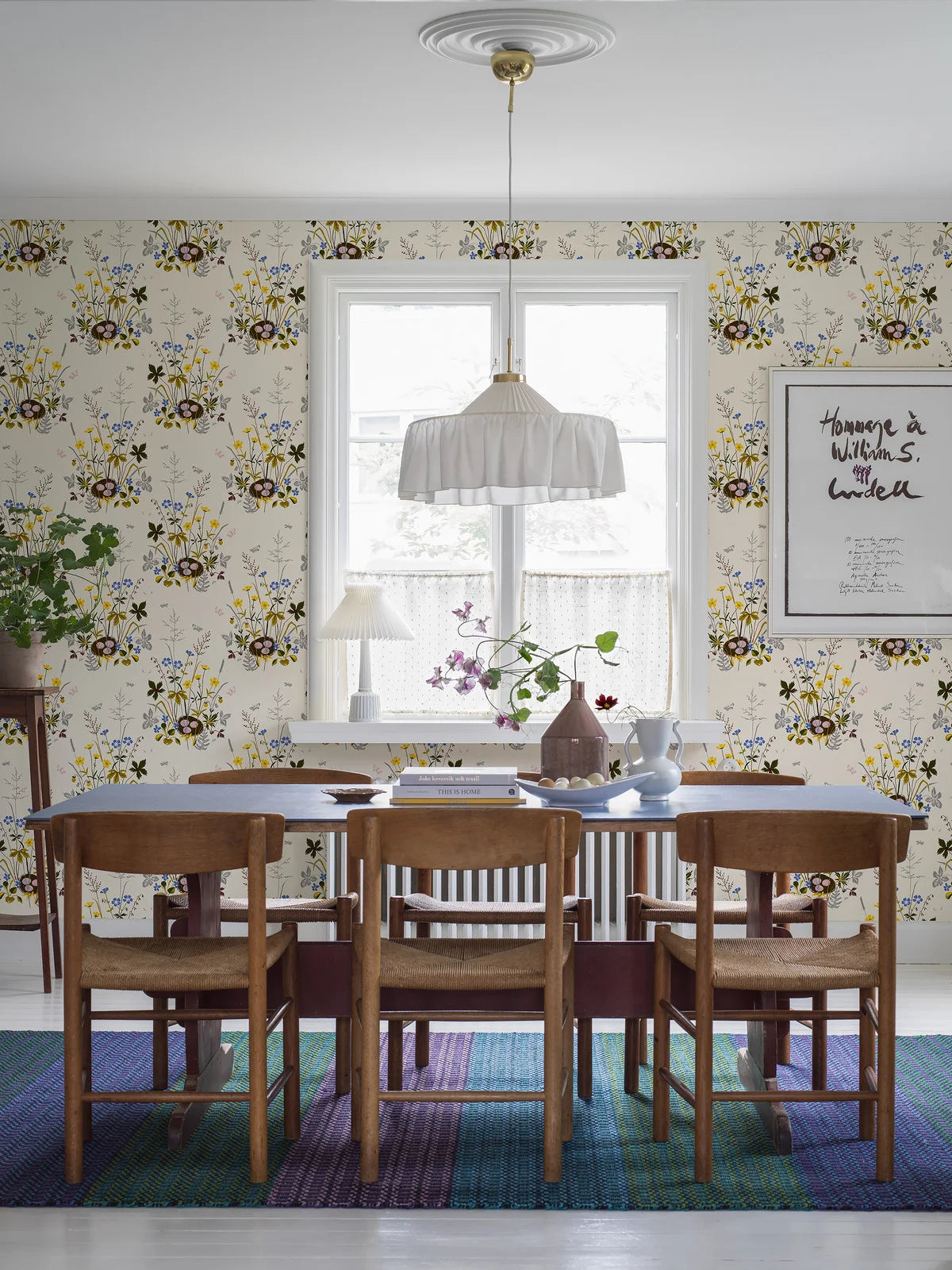 FAGELBO Cream Floral Pattern Wallpaper with Brown