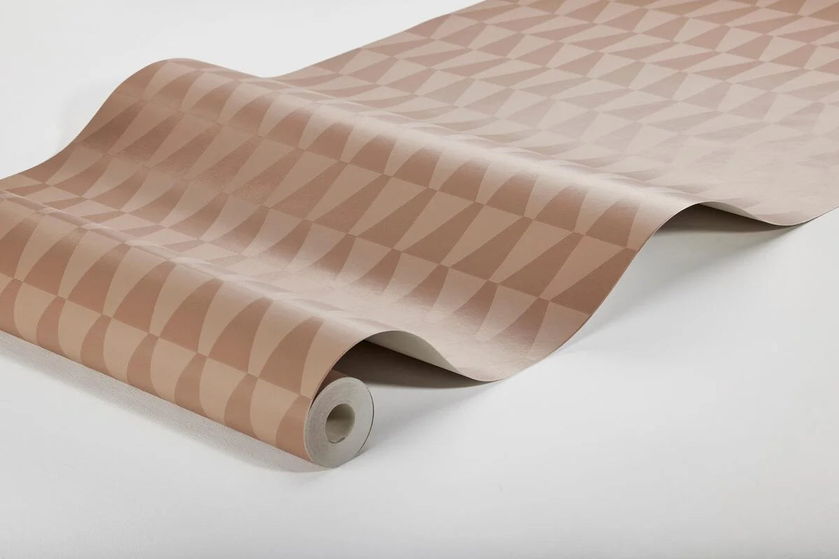 Non-woven paper wallpaper with geometric pattern TRAPEZ dirty pink with beige