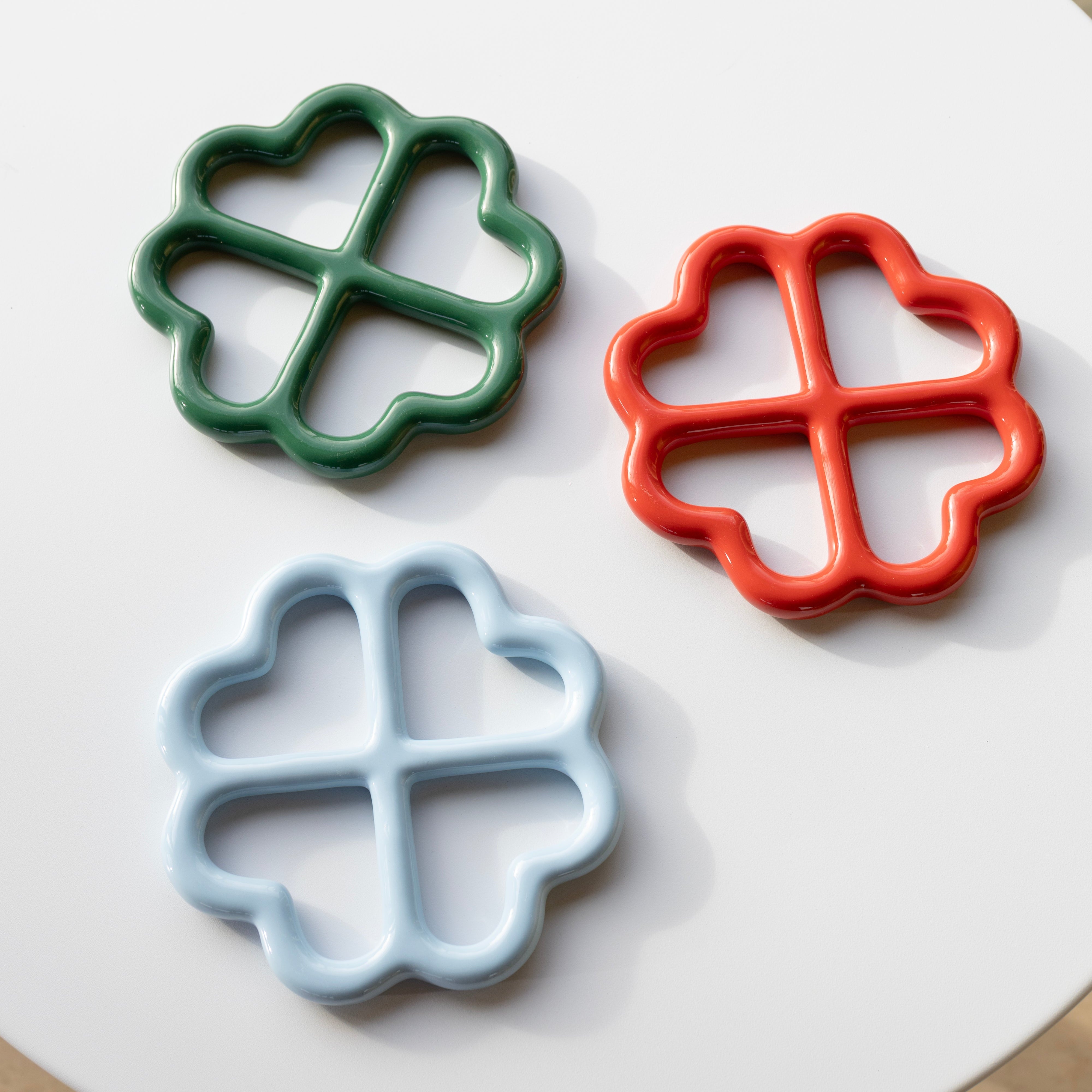 CLOVER coaster red