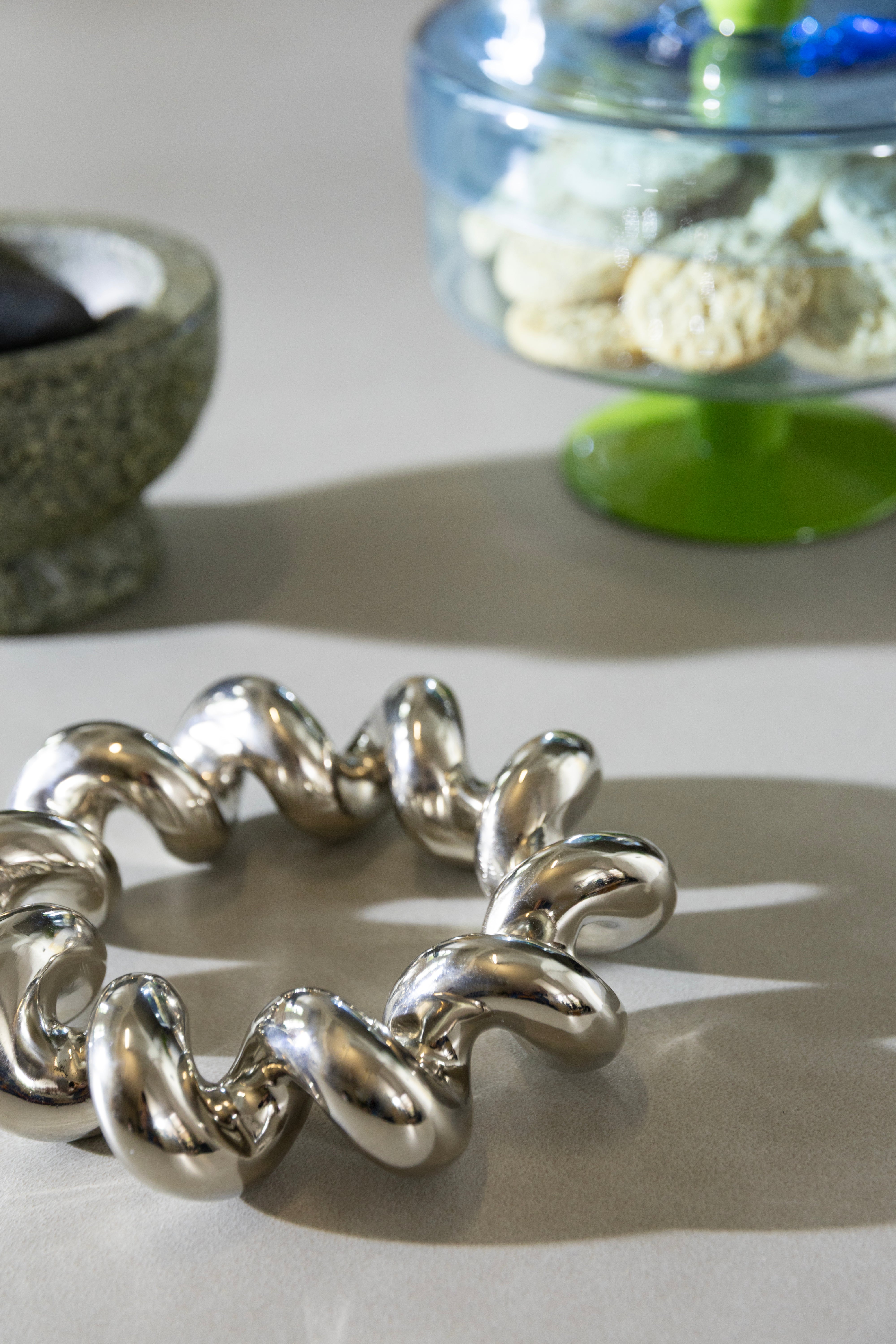 TWIST Silver Stand