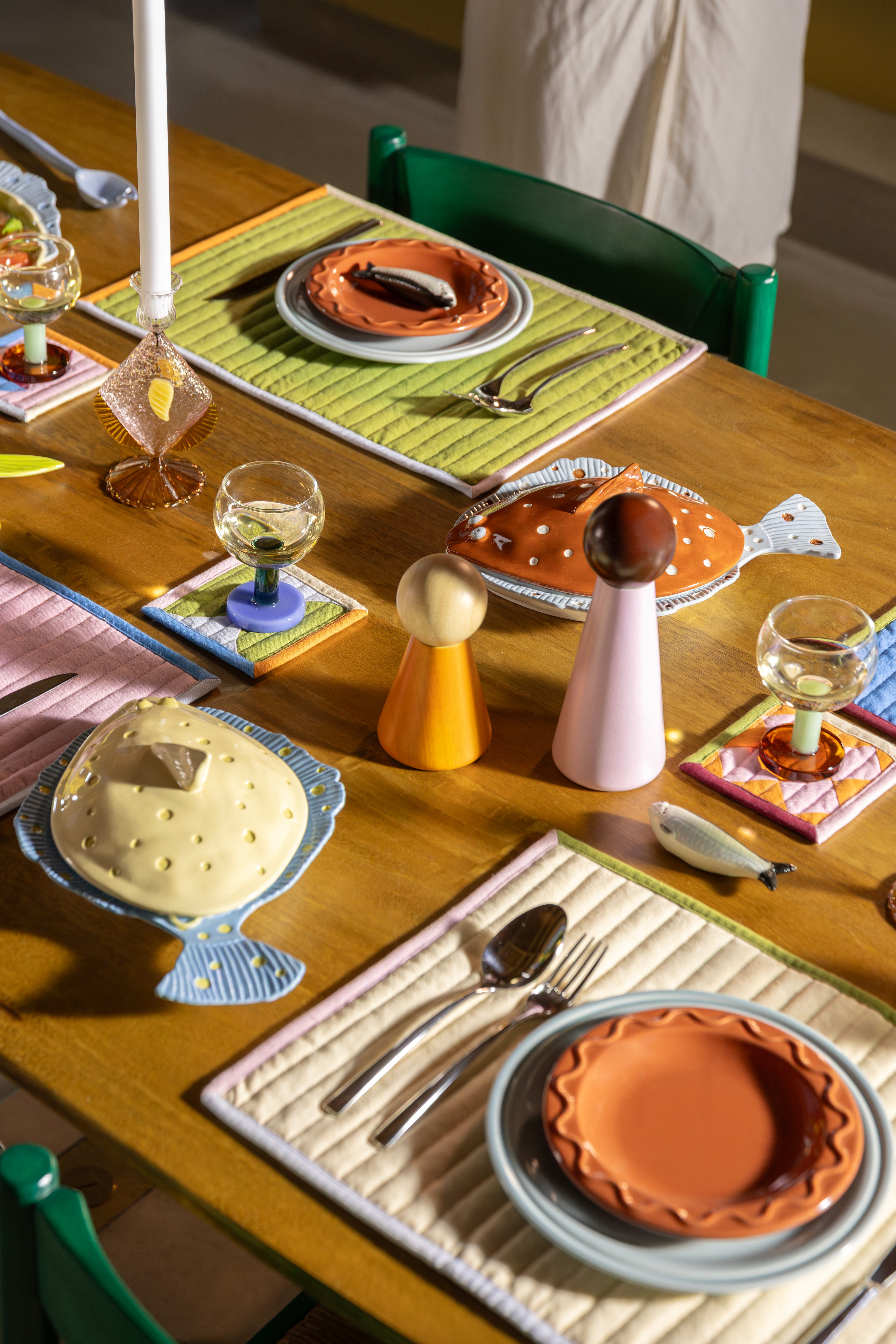 Gewürzmühle HALMA LARGE rosa mit burgunderrot