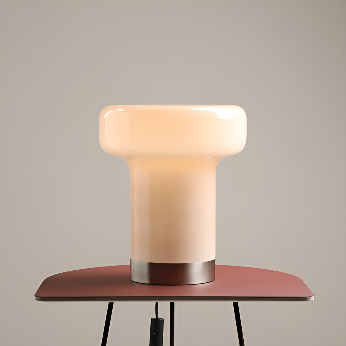 Bonbon beige table lamp
