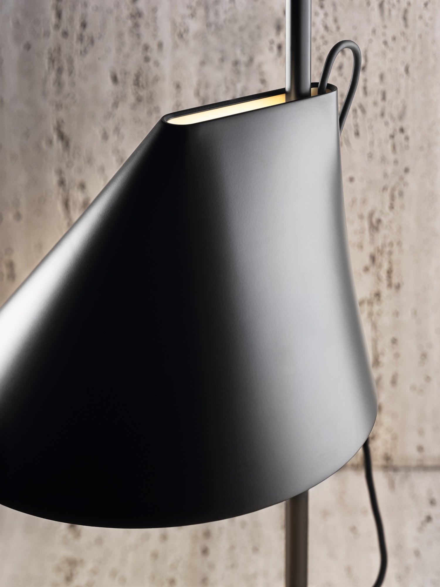 Lampa stołowa YUH czarny