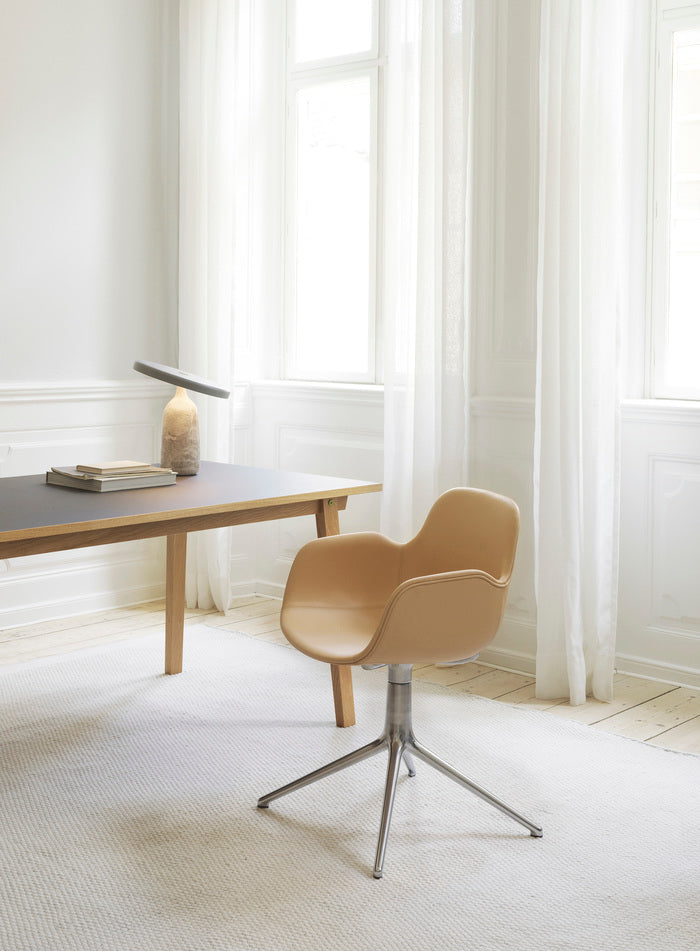Eddy white table lamp