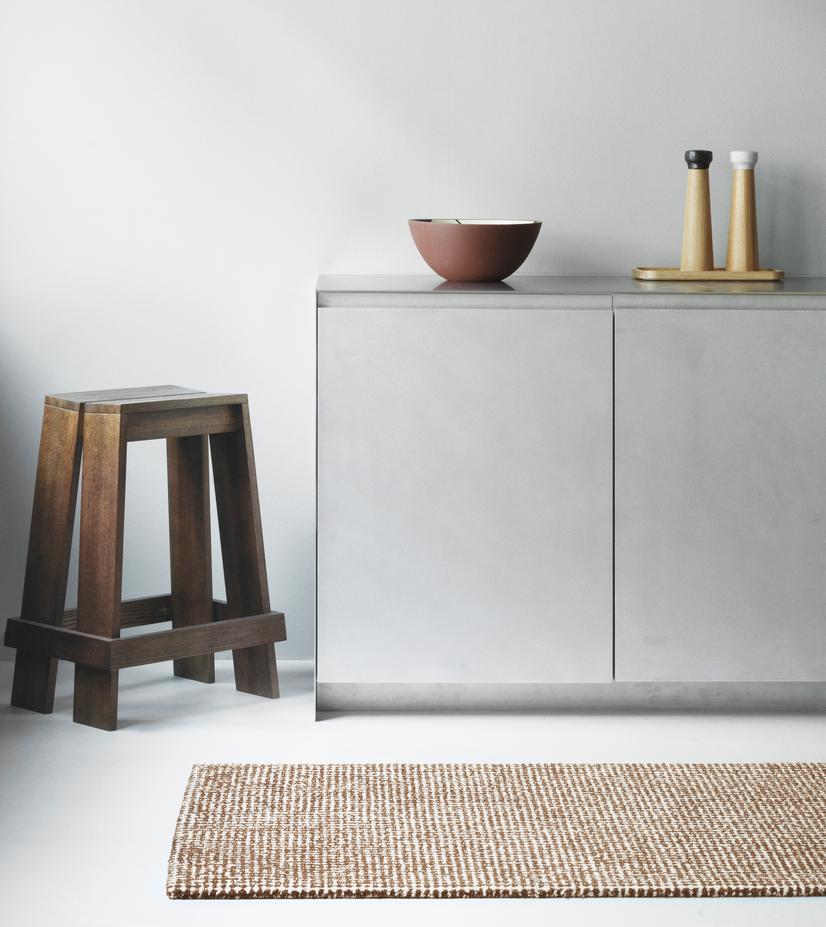 Lassen Sie Bridd Braund Stool Asion