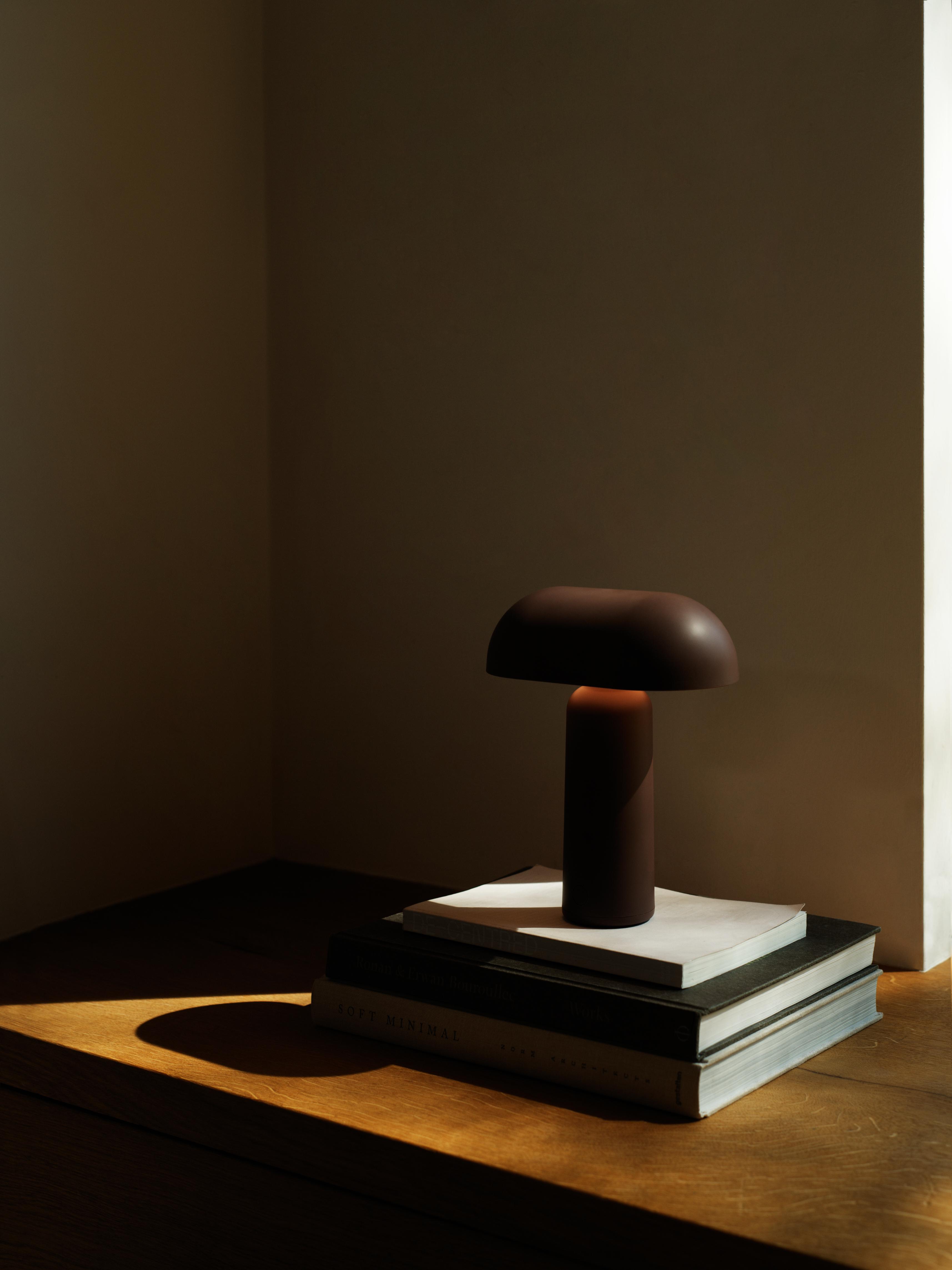 PORTA tragbare Lampe braun