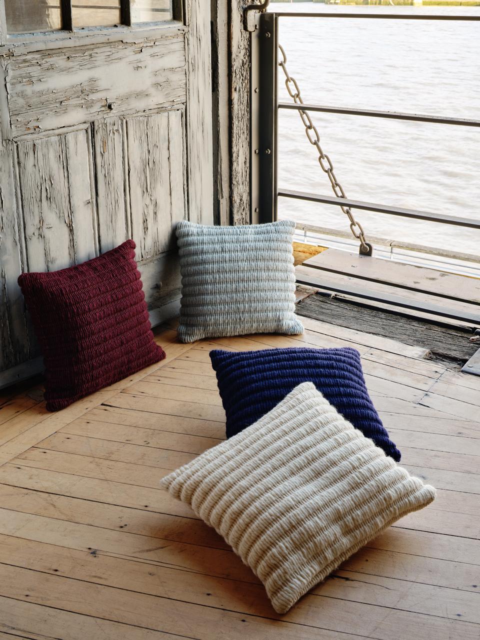 RIDGE Cushion Blue