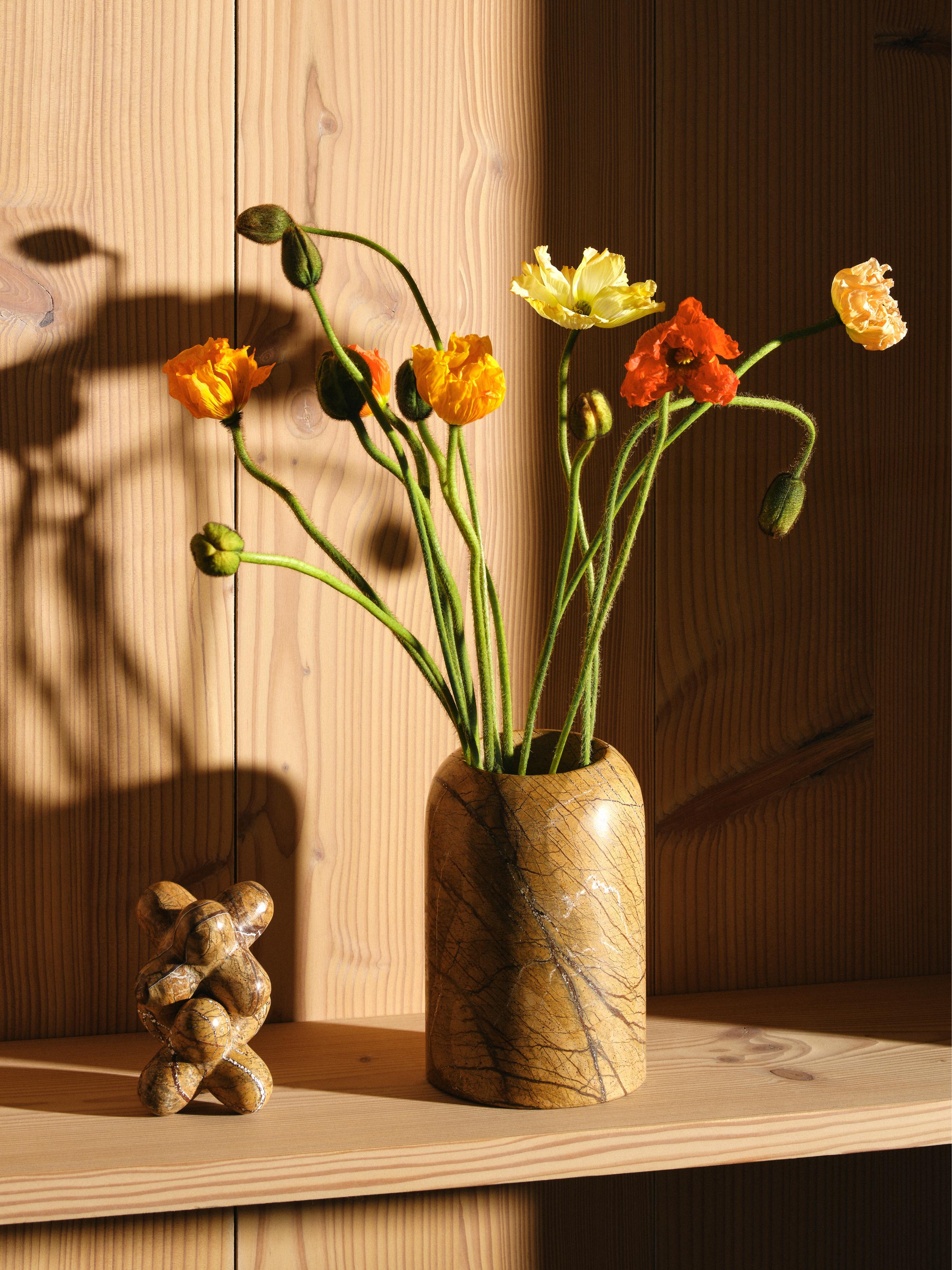 BOULDER Vase in Brown Marble Forest