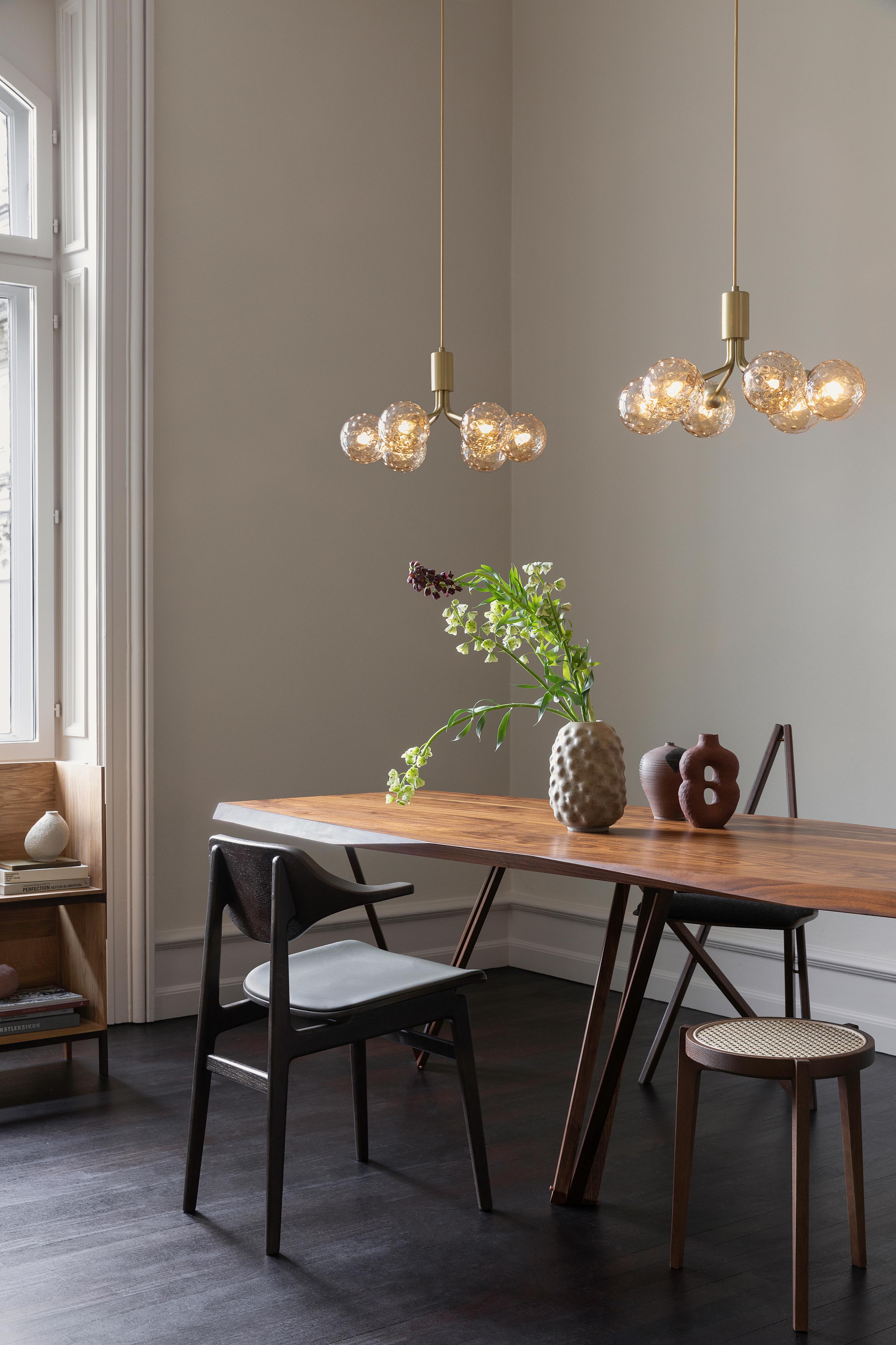 APIALES 6 Black Pendant Lamp with Opal Glass