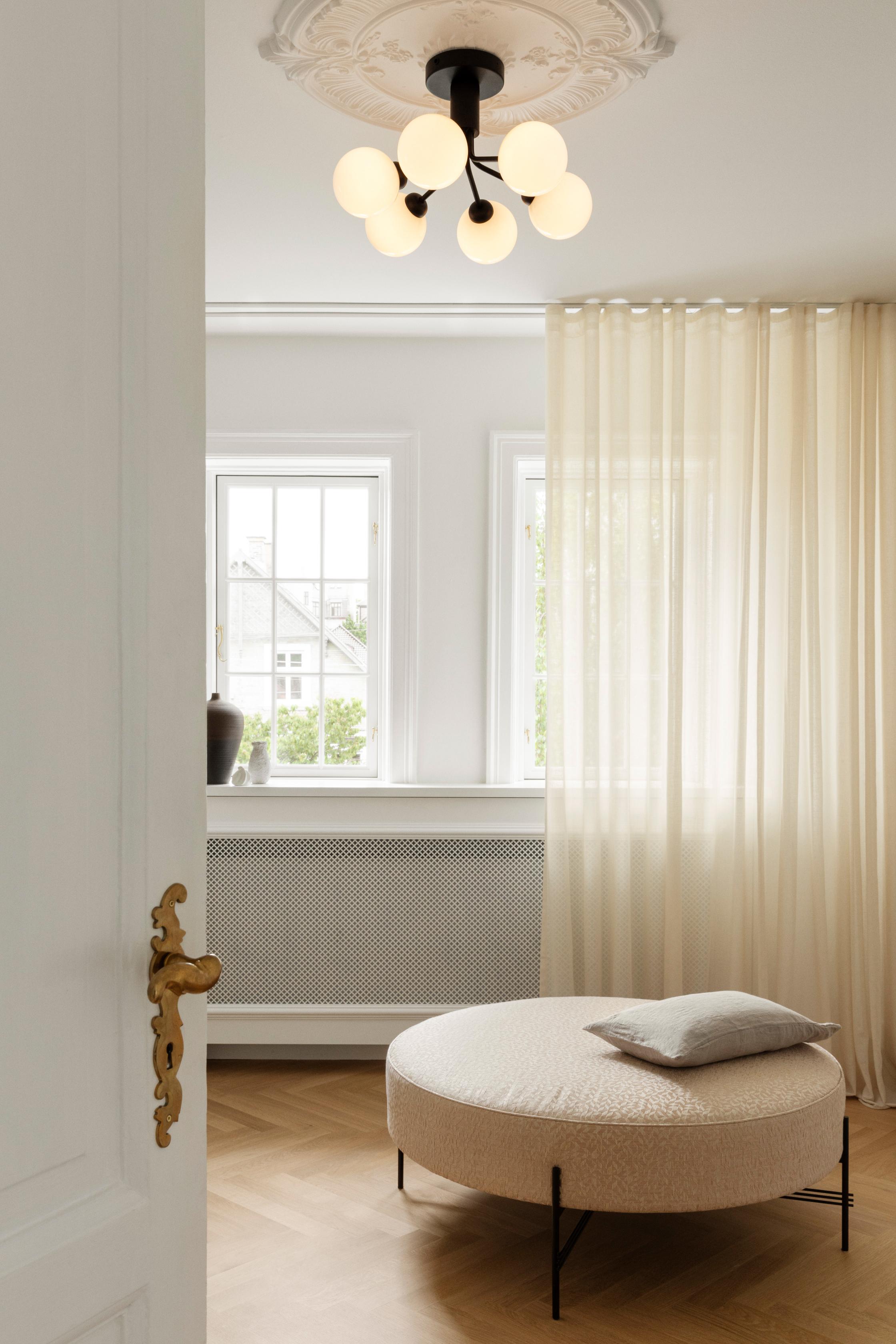 APIALES 6 Black Ceiling Lamp with Black Glass
