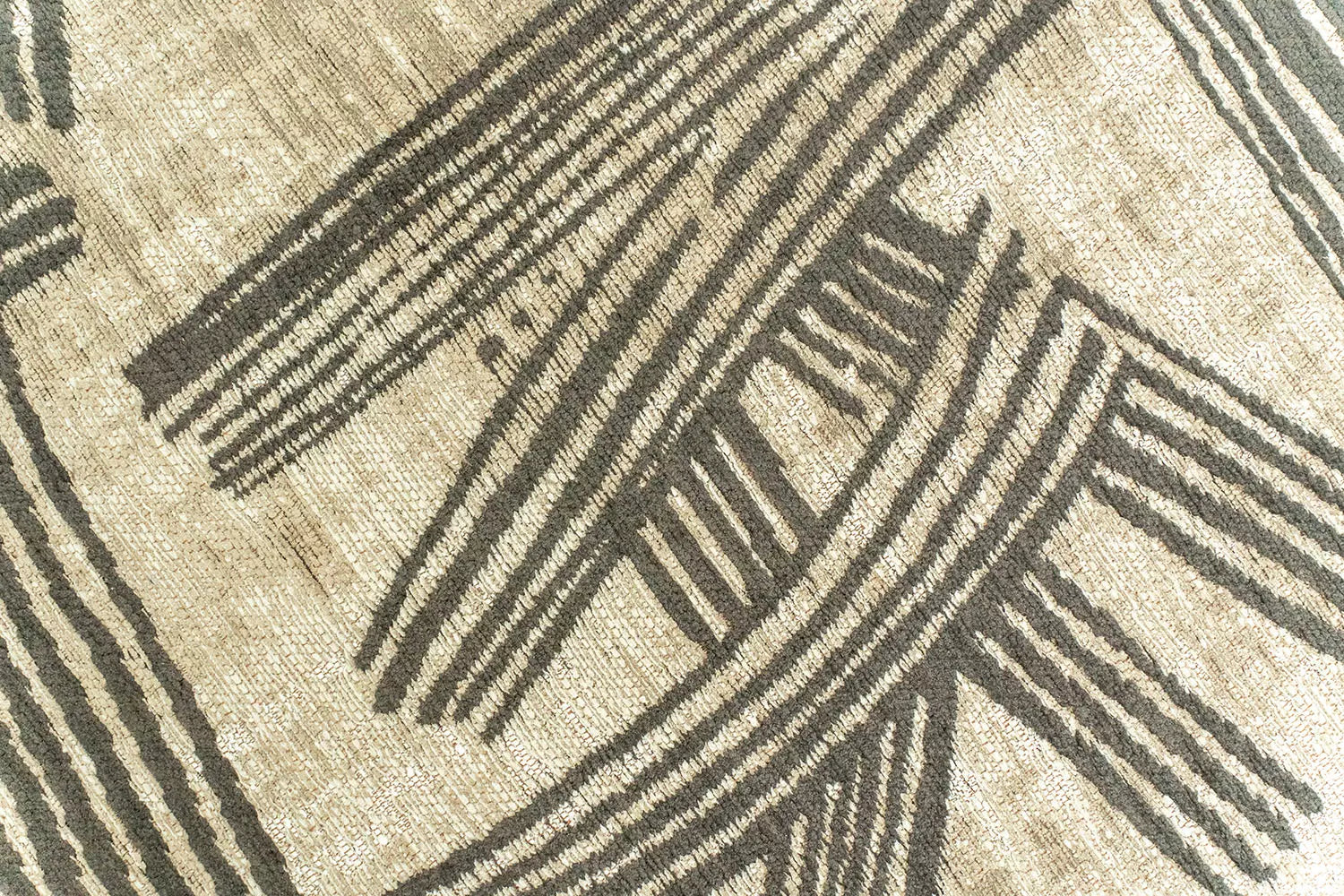 Beige Oval Rug KANJI with Black