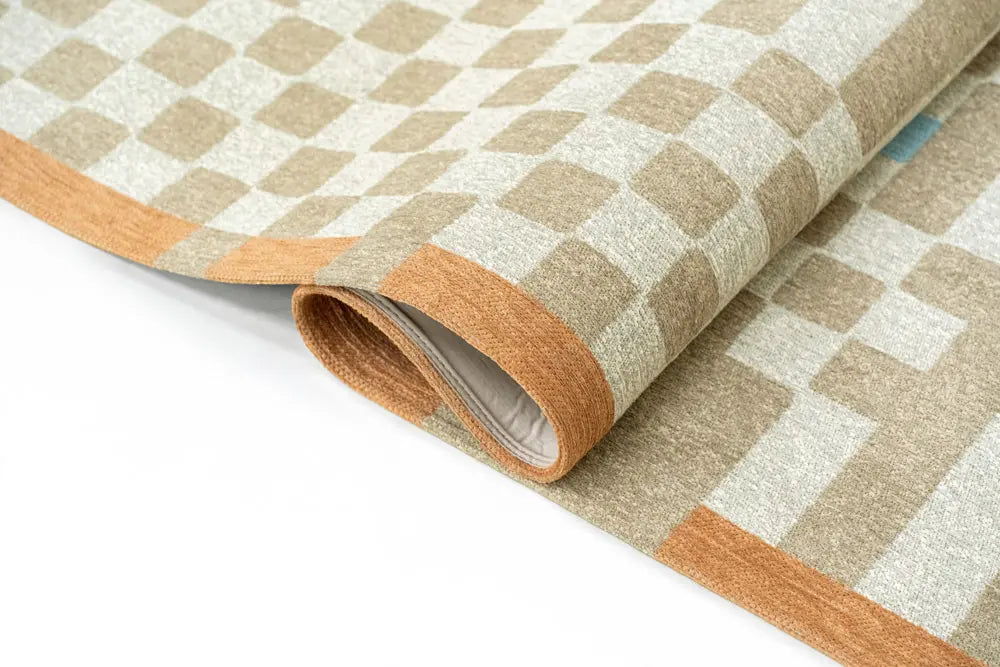 CHESS GREYHOUND Beige Rug with White and Orange