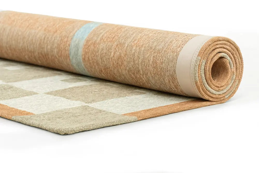 CHESS GREYHOUND Beige Rug with White and Orange