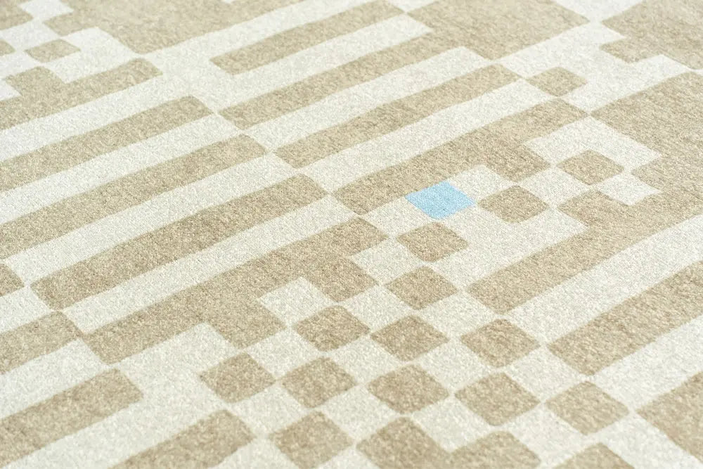 CHESS GREYHOUND Beige Rug with White and Orange