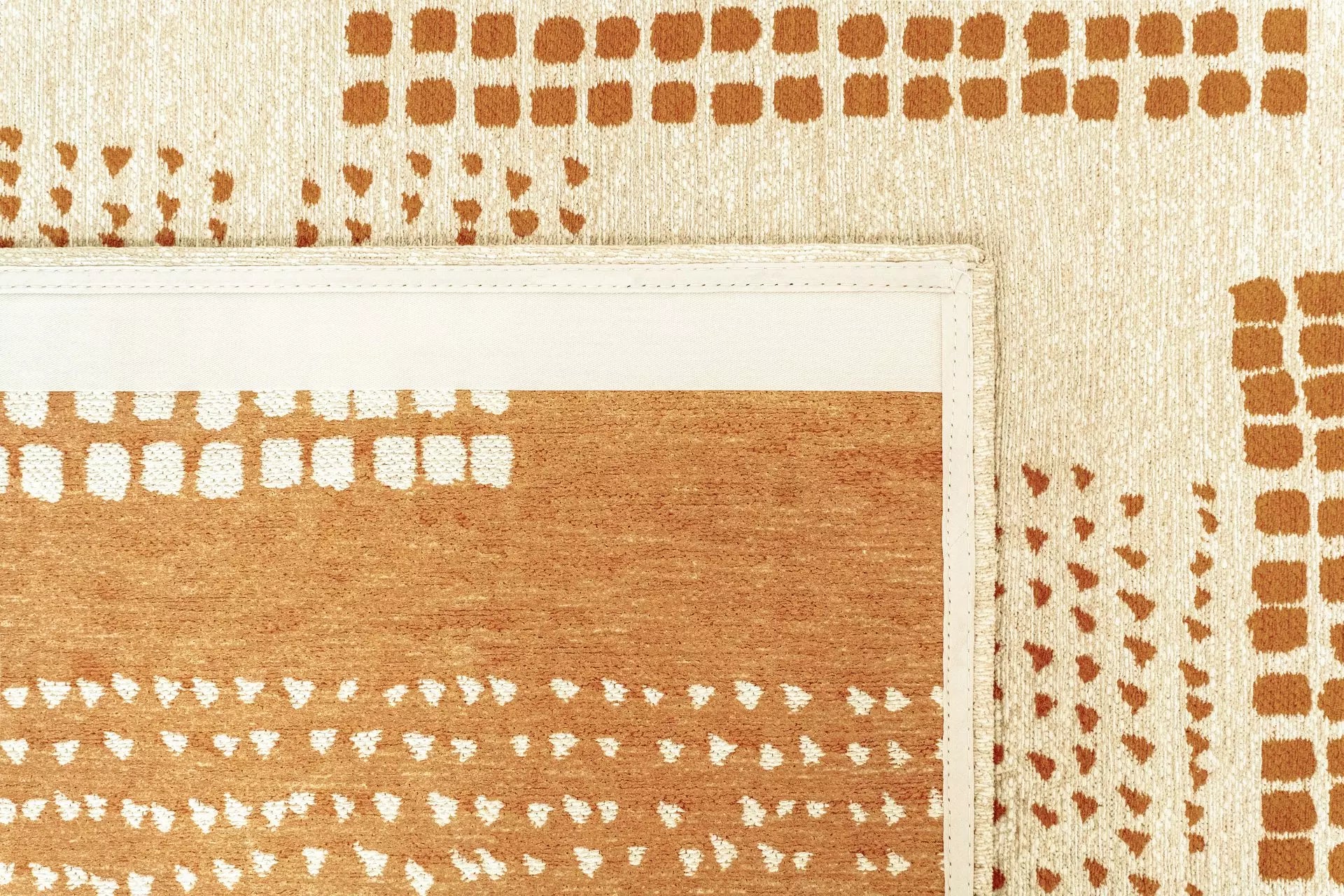 Beige ZEN Rug with Brown