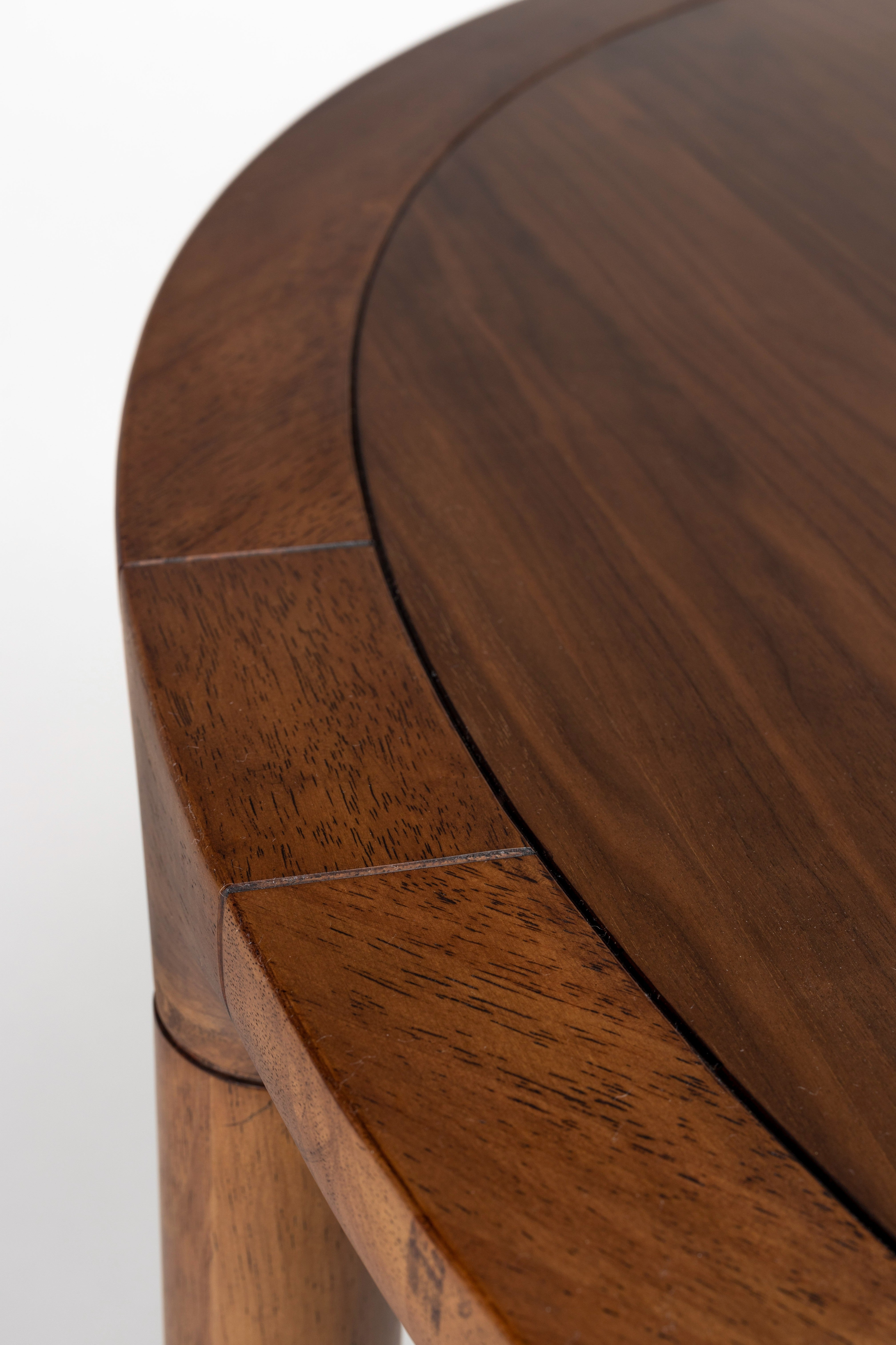 Round Table STORM Walnut