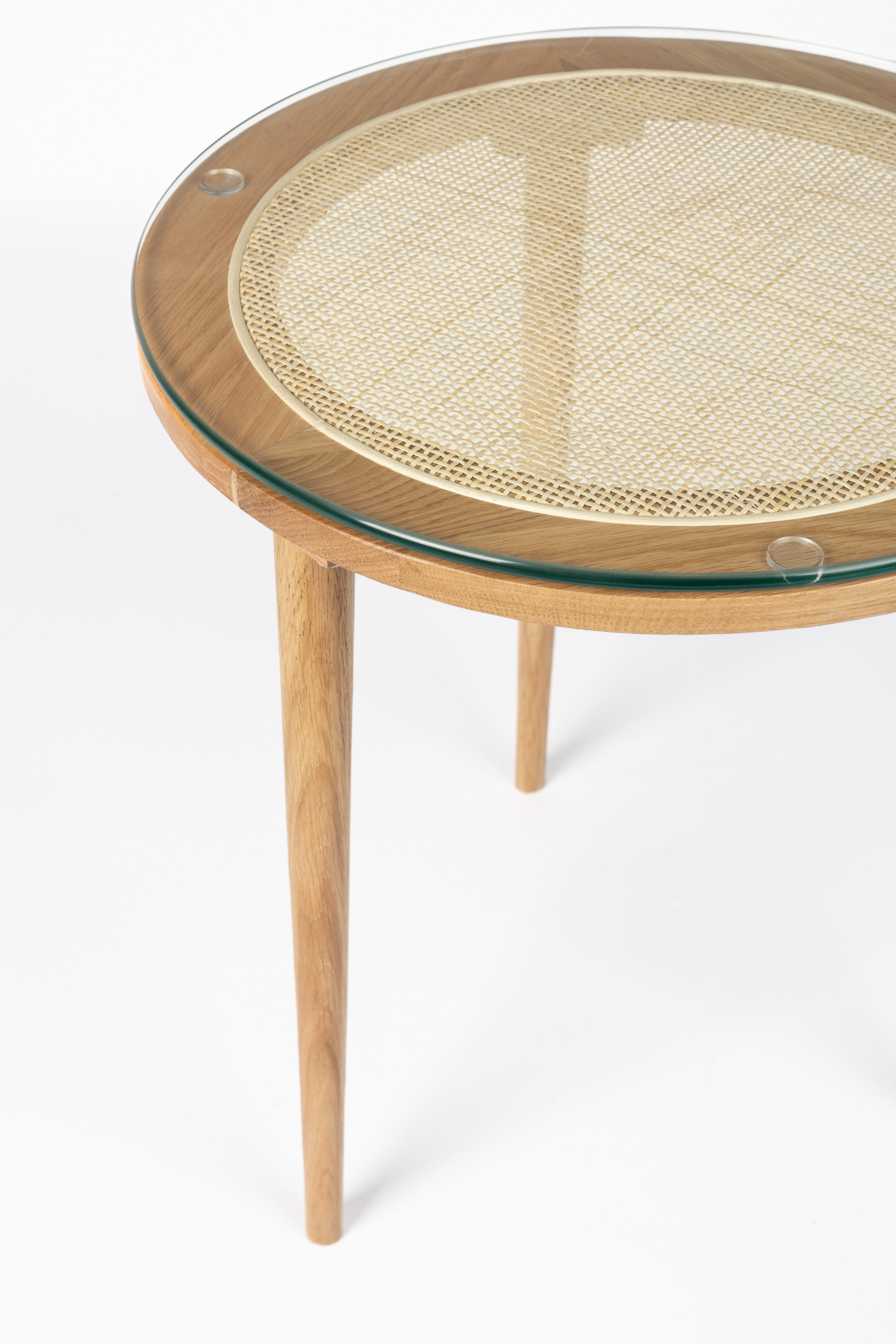 Haru side table oak wood