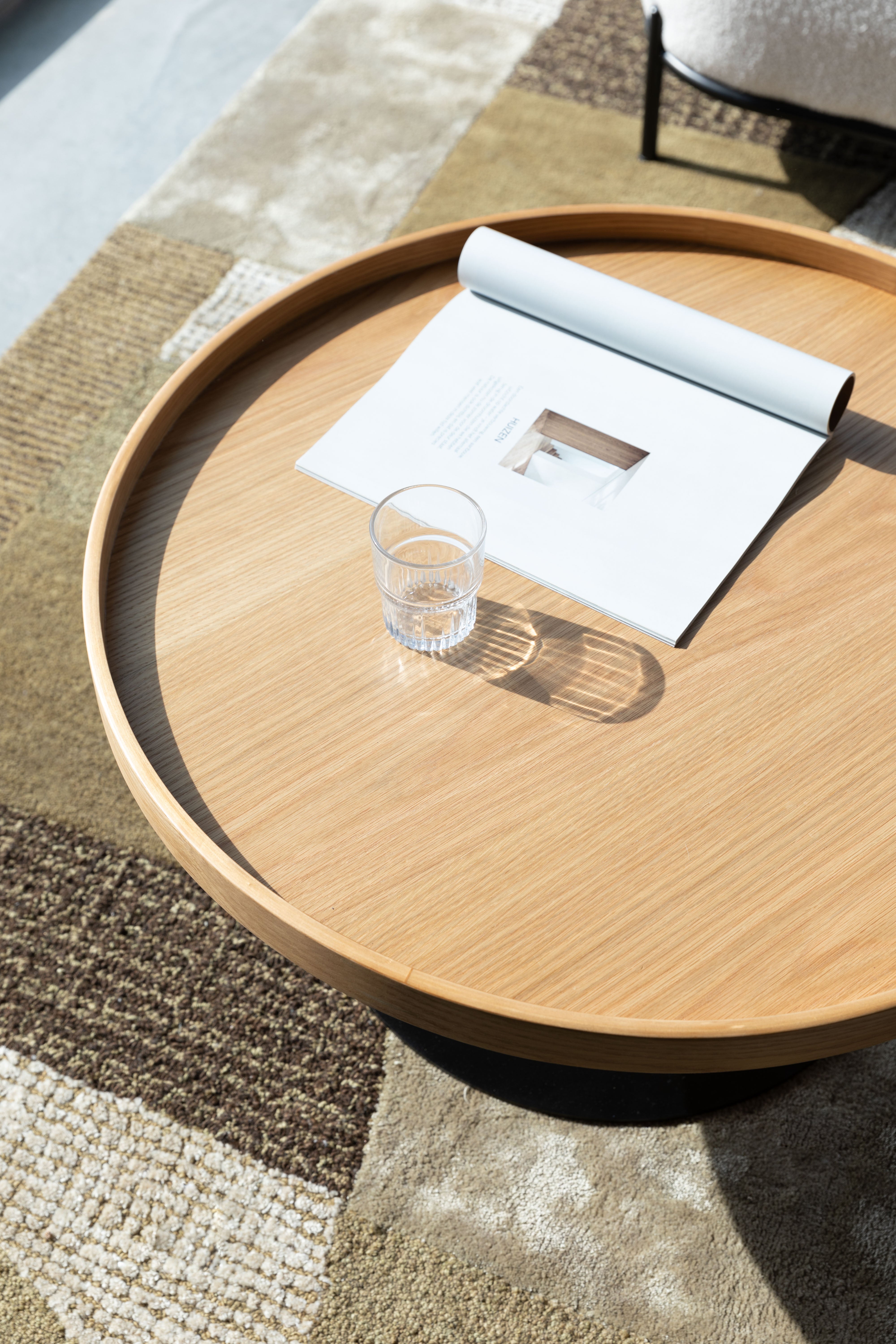 Yuri table oak veneer