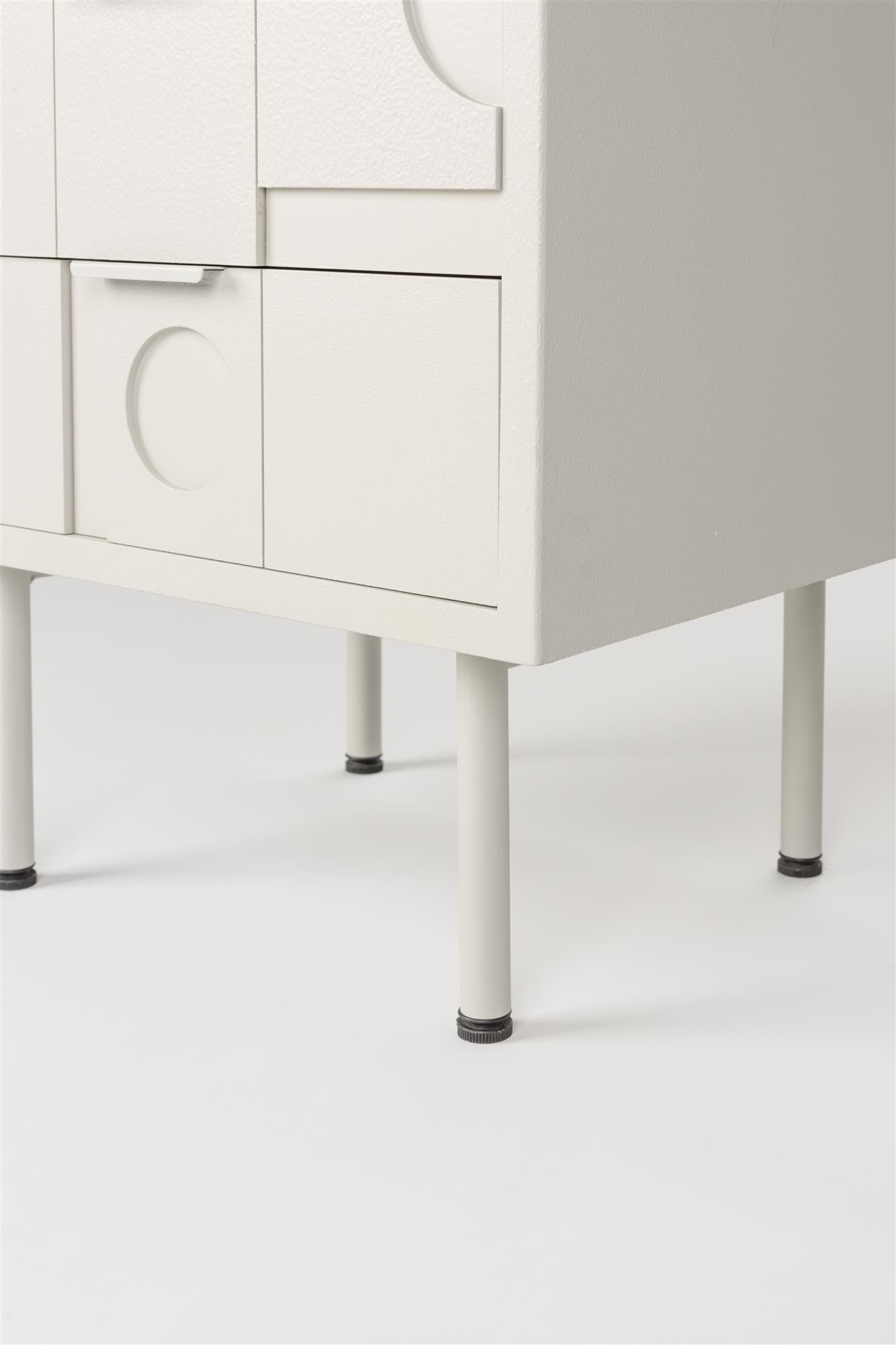 FUNK Cream Cabinet